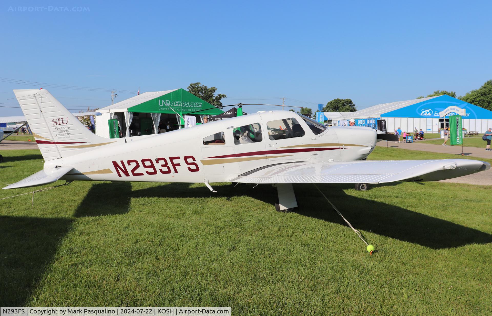 N293FS, Piper PA-28R-201 Arrow III Cherokee Arrow III C/N 2844176, Piper PA-28R-201