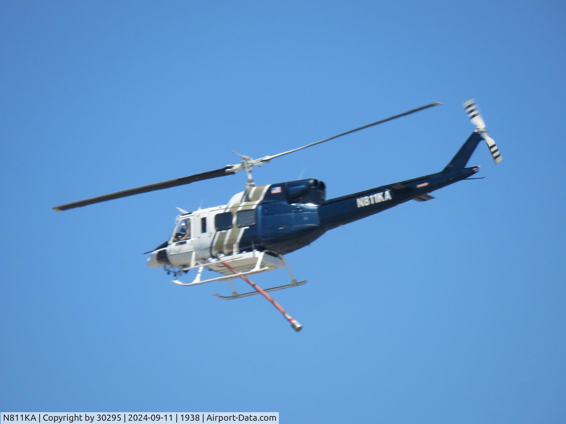 N811KA, 1974 Bell 212 C/N 30656, Northbound to the fire
