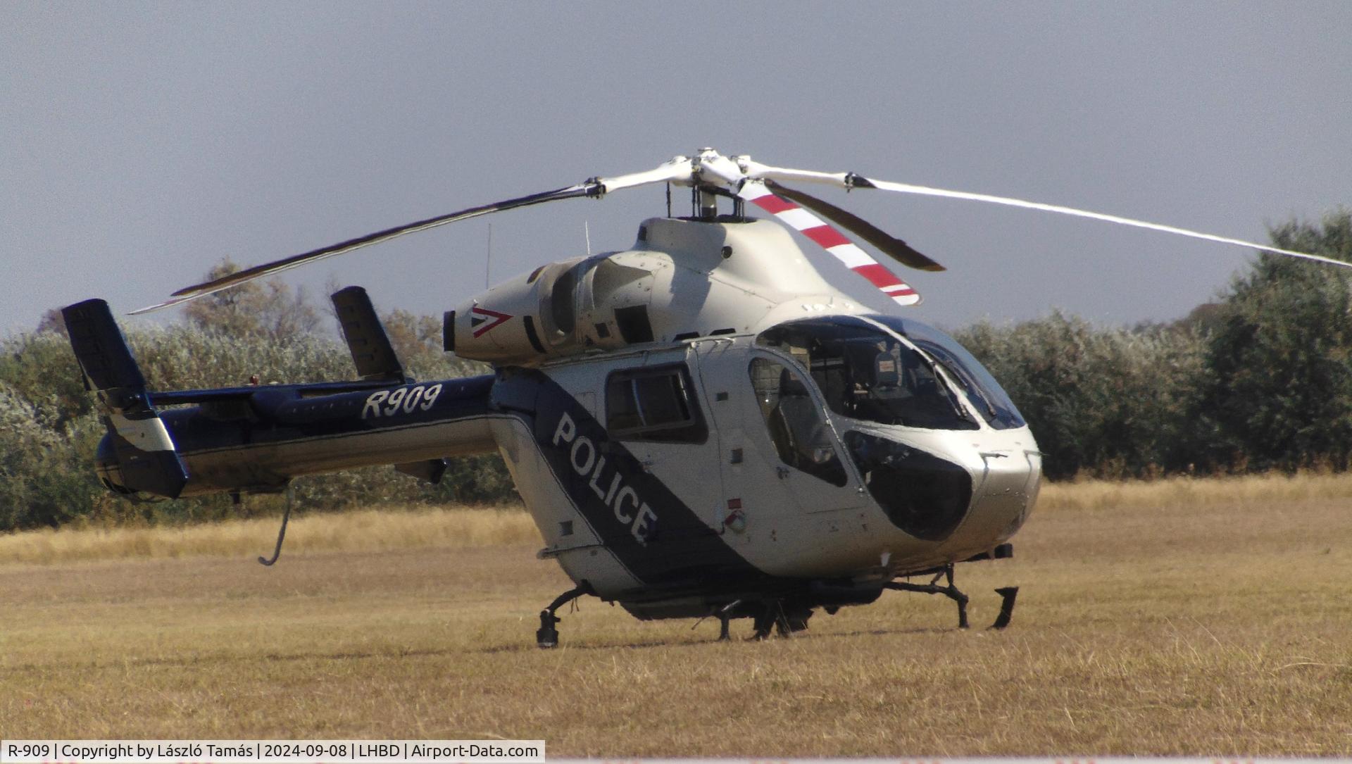 R-909, 2005 MD Helicopters MD-900 Explorer C/N 900-00111, MD-902 at Börgönd airport