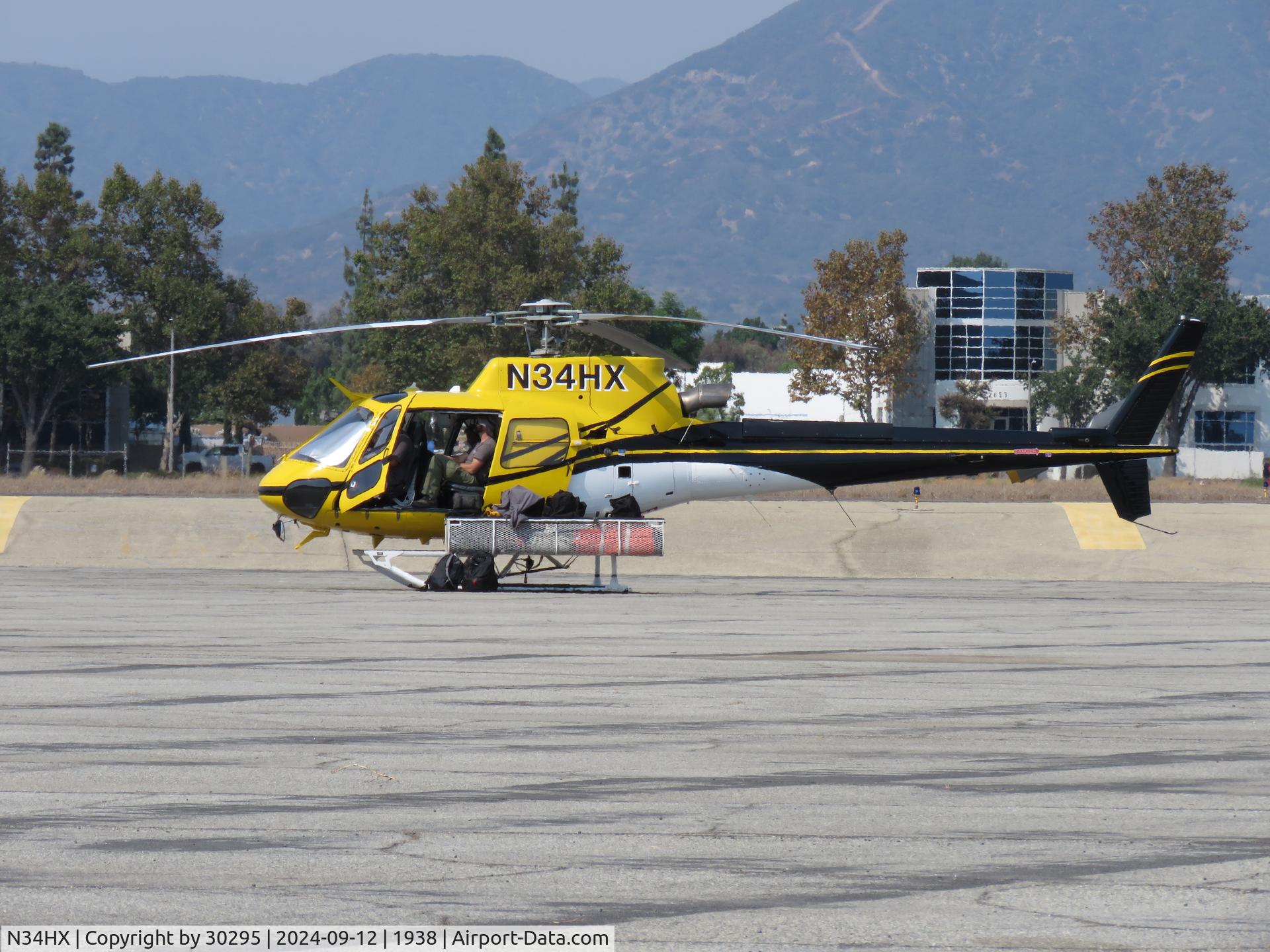N34HX, 2014 Airbus AS350-B3e C/N 7781, Waiting to assist