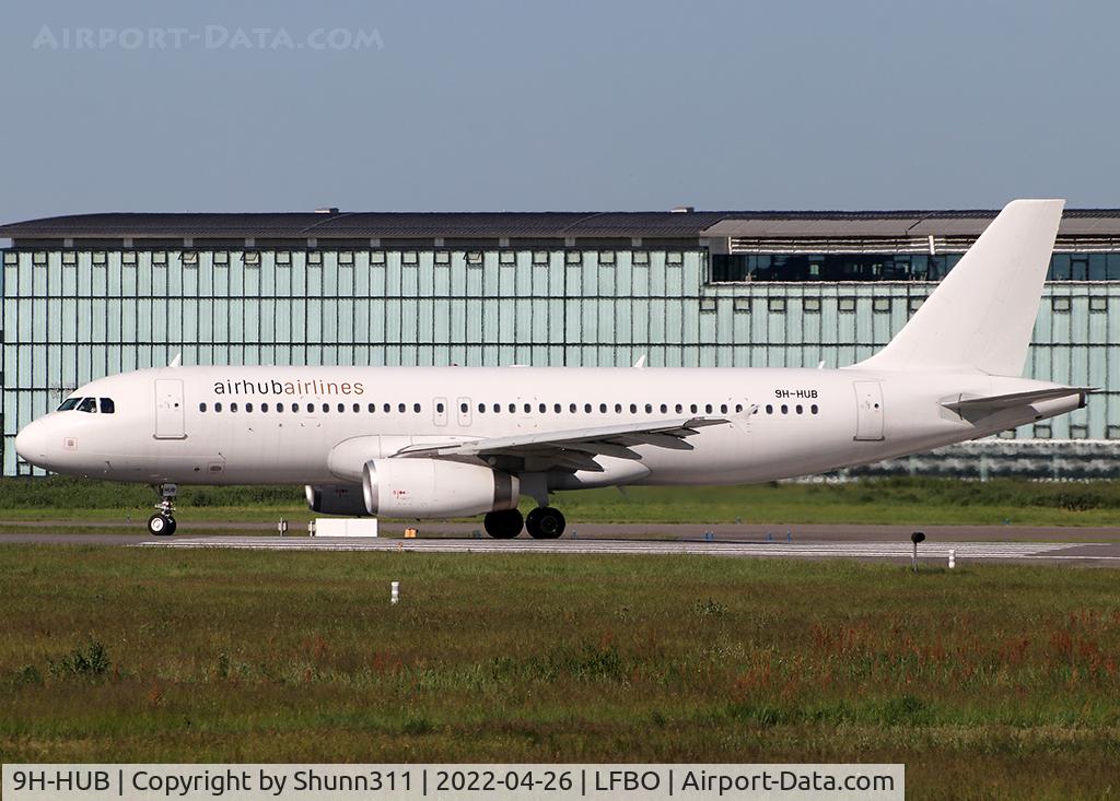 9H-HUB, 2010 Airbus A320-232 C/N 4328, Lining up rwy 32R for departure...