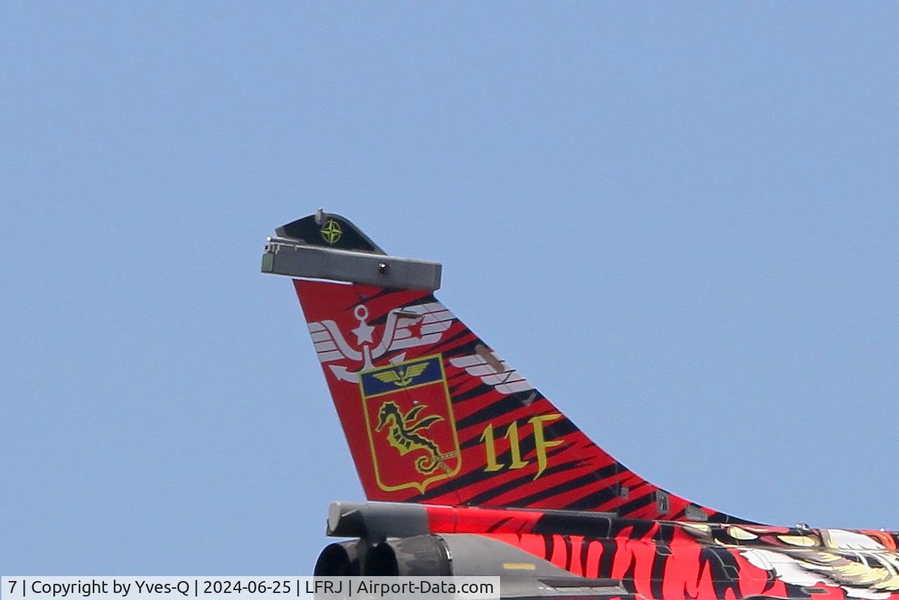 7, Dassault Rafale M C/N 7, Dassault Rafale M, Tail close up view, Landivisiau Naval Air Base (LFRJ)