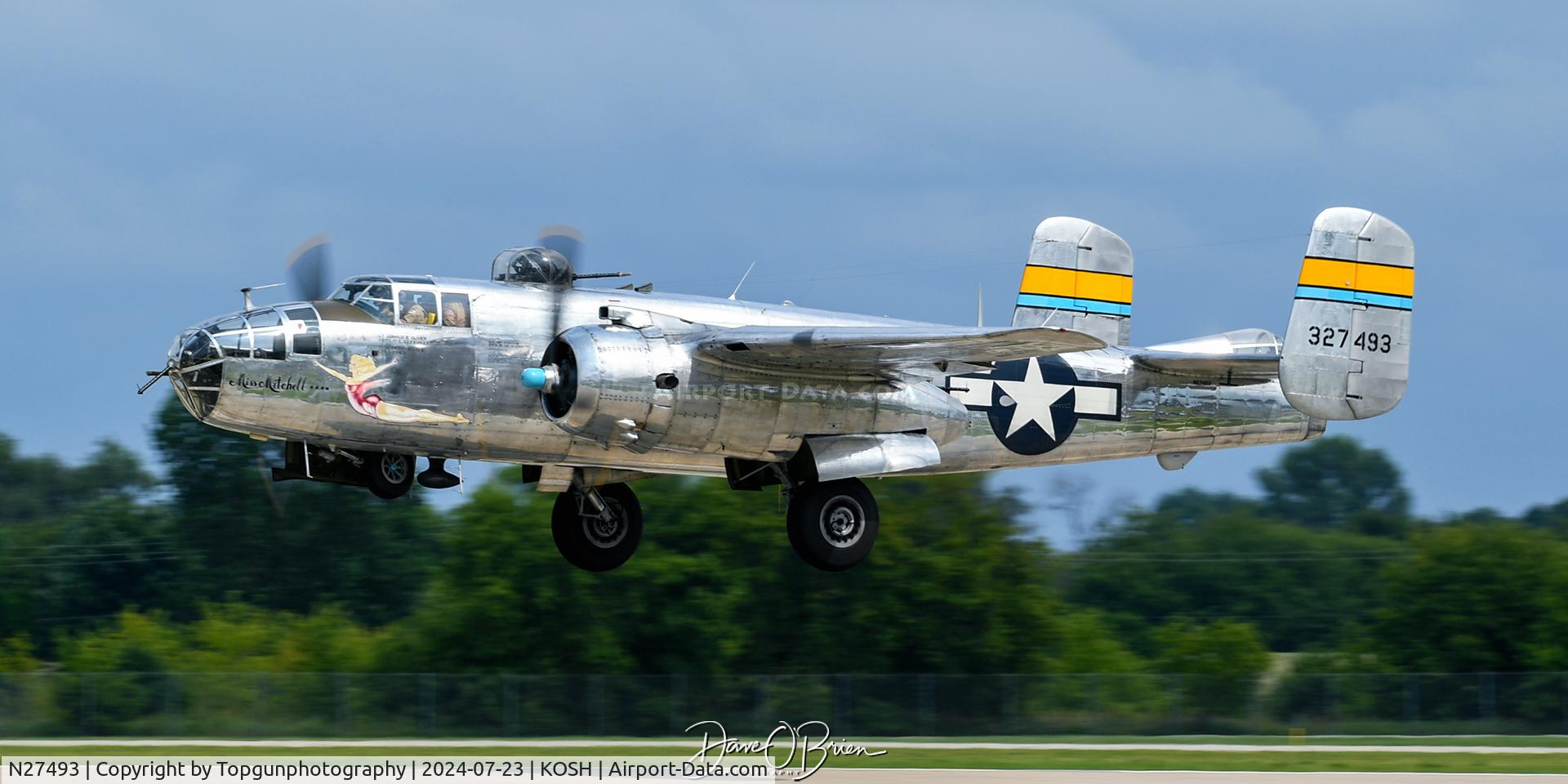 N27493, 1944 North American TB-25K Mitchell C/N 44-29869/108-33144, Miss Mitchell landing at KOSH