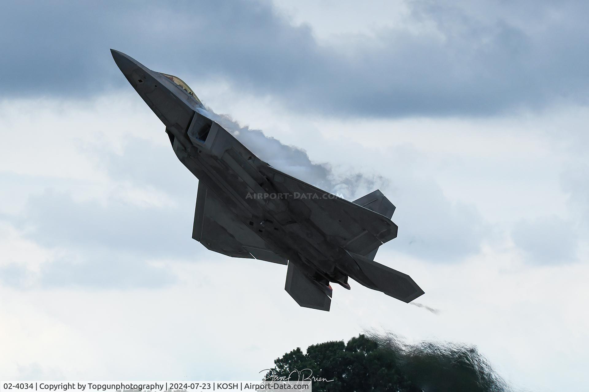 02-4034, 2002 Lockheed Martin F/A-22A Raptor C/N 4034, RaZZ Blasting off at Oshkosh