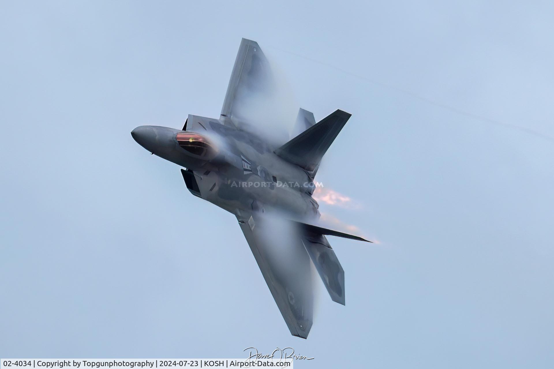 02-4034, 2002 Lockheed Martin F/A-22A Raptor C/N 4034, RaZZ coming in for the photo pass