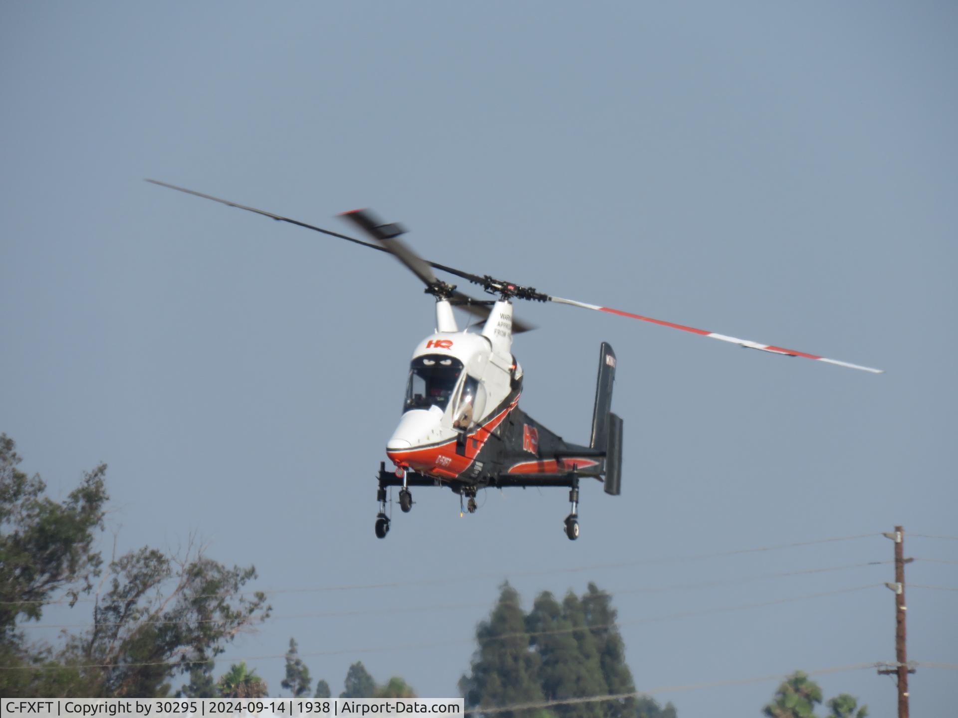 C-FXFT, 1994 Kaman K-1200 K-Max C/N A94-0007, Landing