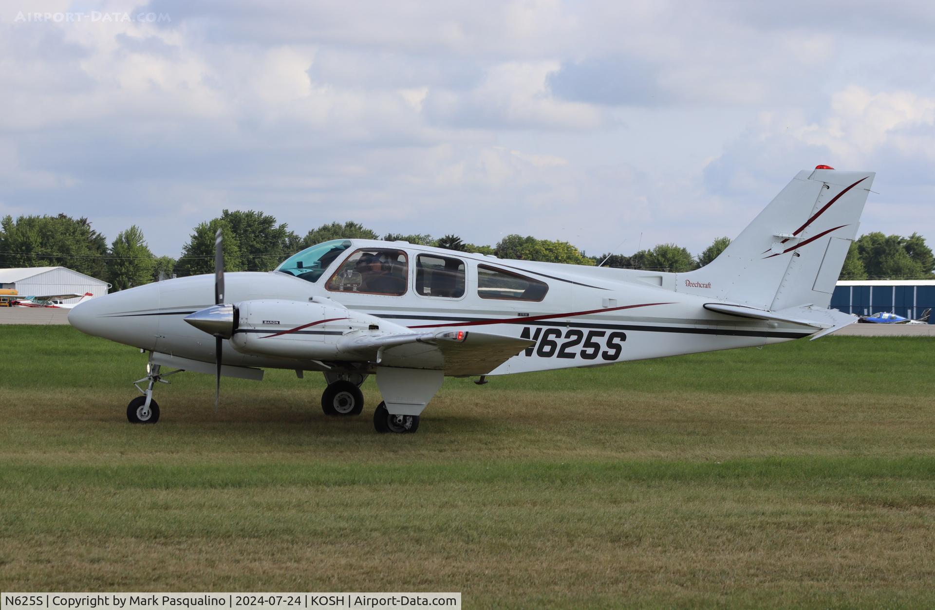 N625S, 1973 Beech E-55 Baron C/N TE-881, Beech E55