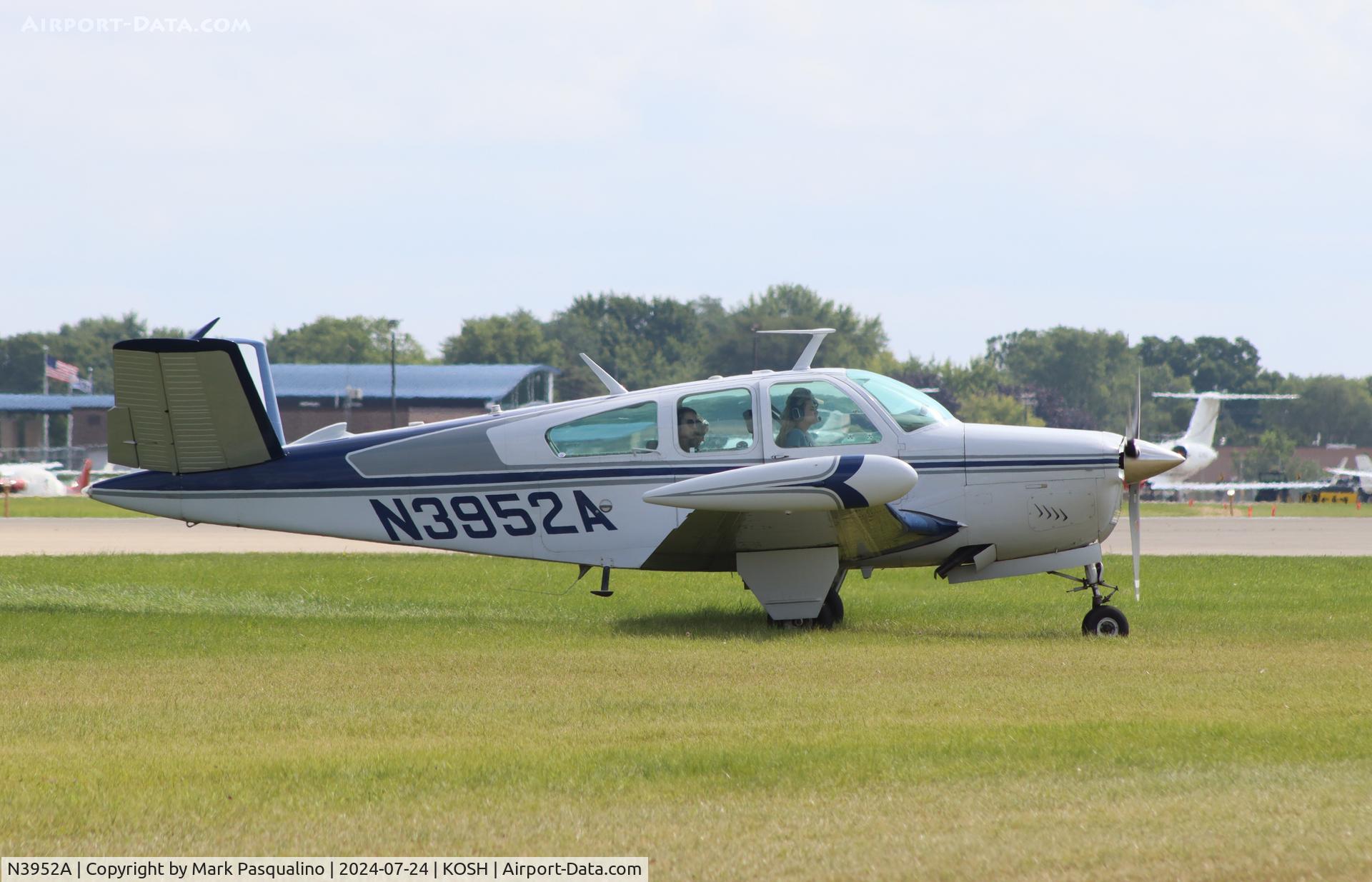 N3952A, 1969 Beech V35B Bonanza C/N D-9090, Beech V35B