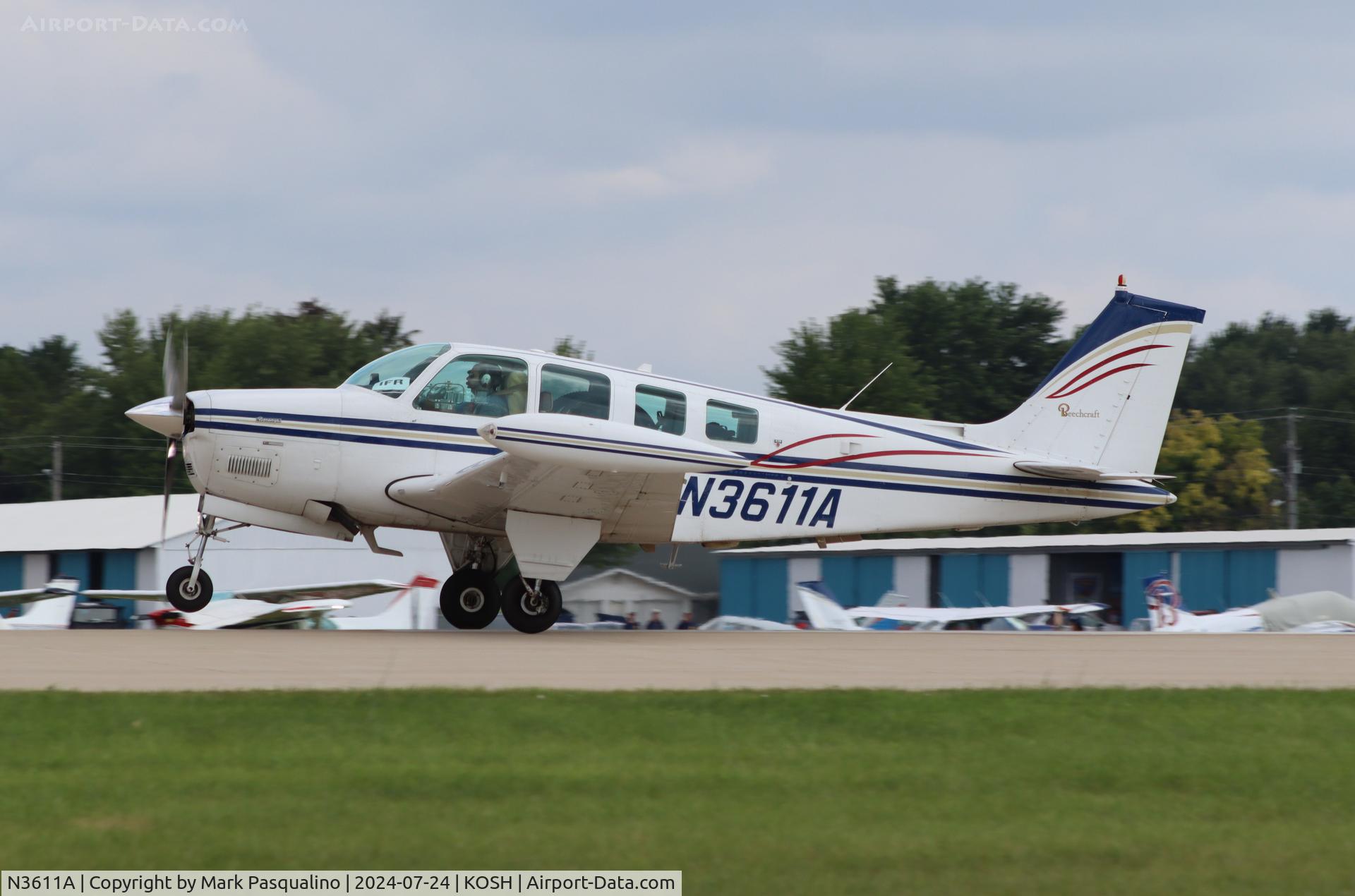 N3611A, 1979 Beech A36 Bonanza 36 C/N E-1472, Beech A36
