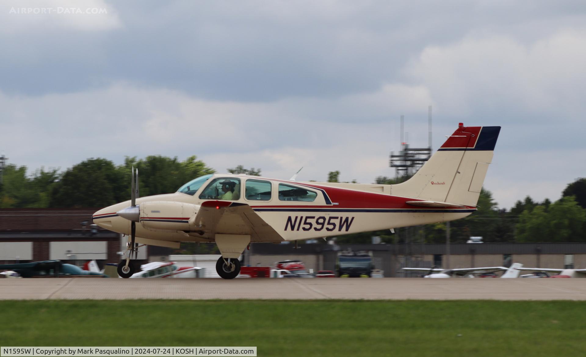 N1595W, 1972 Beech 95-B55 (T42A) Baron C/N TC-1448, Beech B55