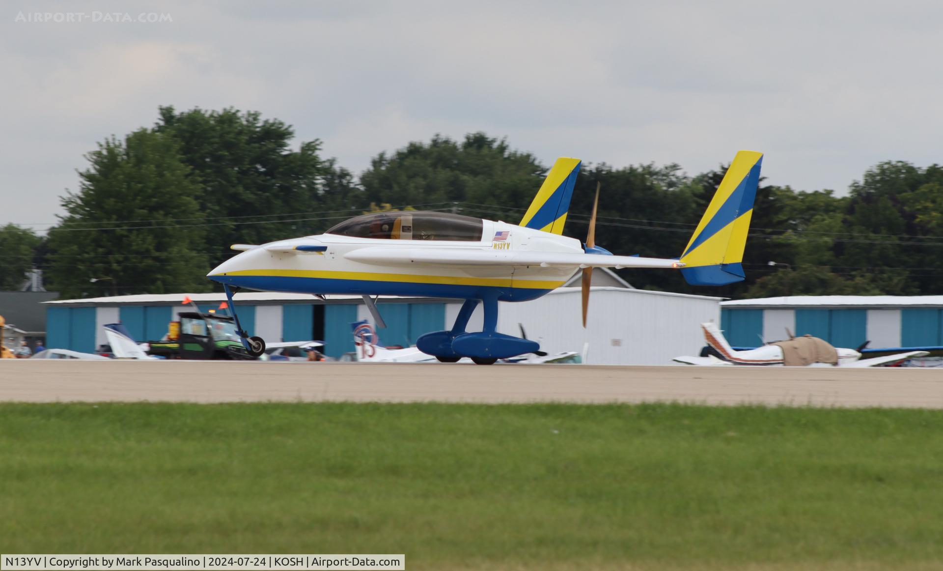 N13YV, 1984 Rutan Long-EZ C/N 2137, Rutan Long-EZ