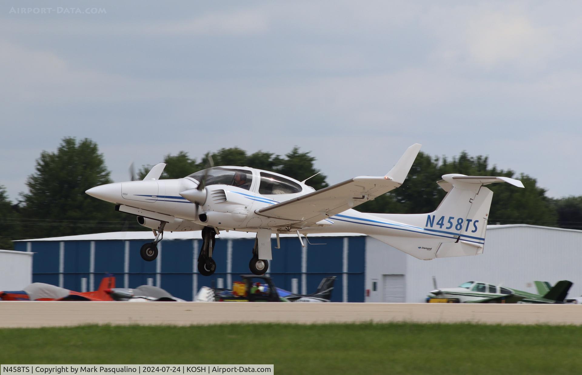 N458TS, 2007 Diamond DA-42 Twin Star C/N 42.AC058, DIamond DA-42