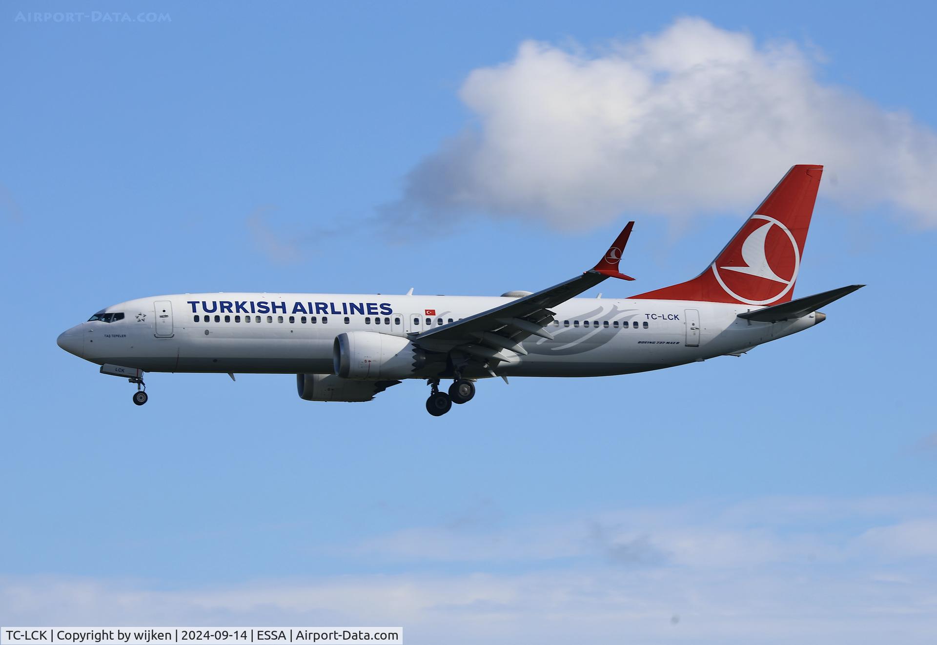 TC-LCK, 2019 Boeing 737-8 MAX C/N 60053, Rwy 01L