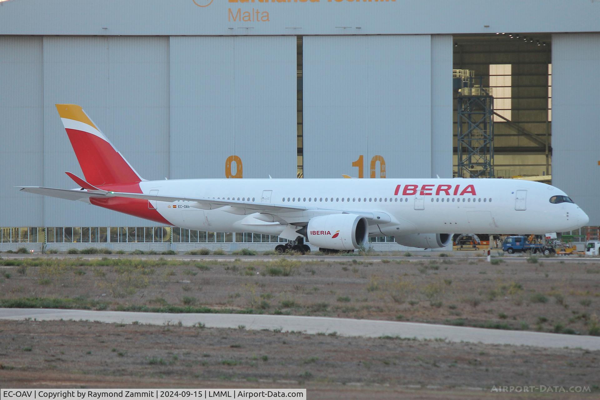 EC-OAV, 2016 Airbus A350-941 C/N 098, A350 EC-OAV Iberia