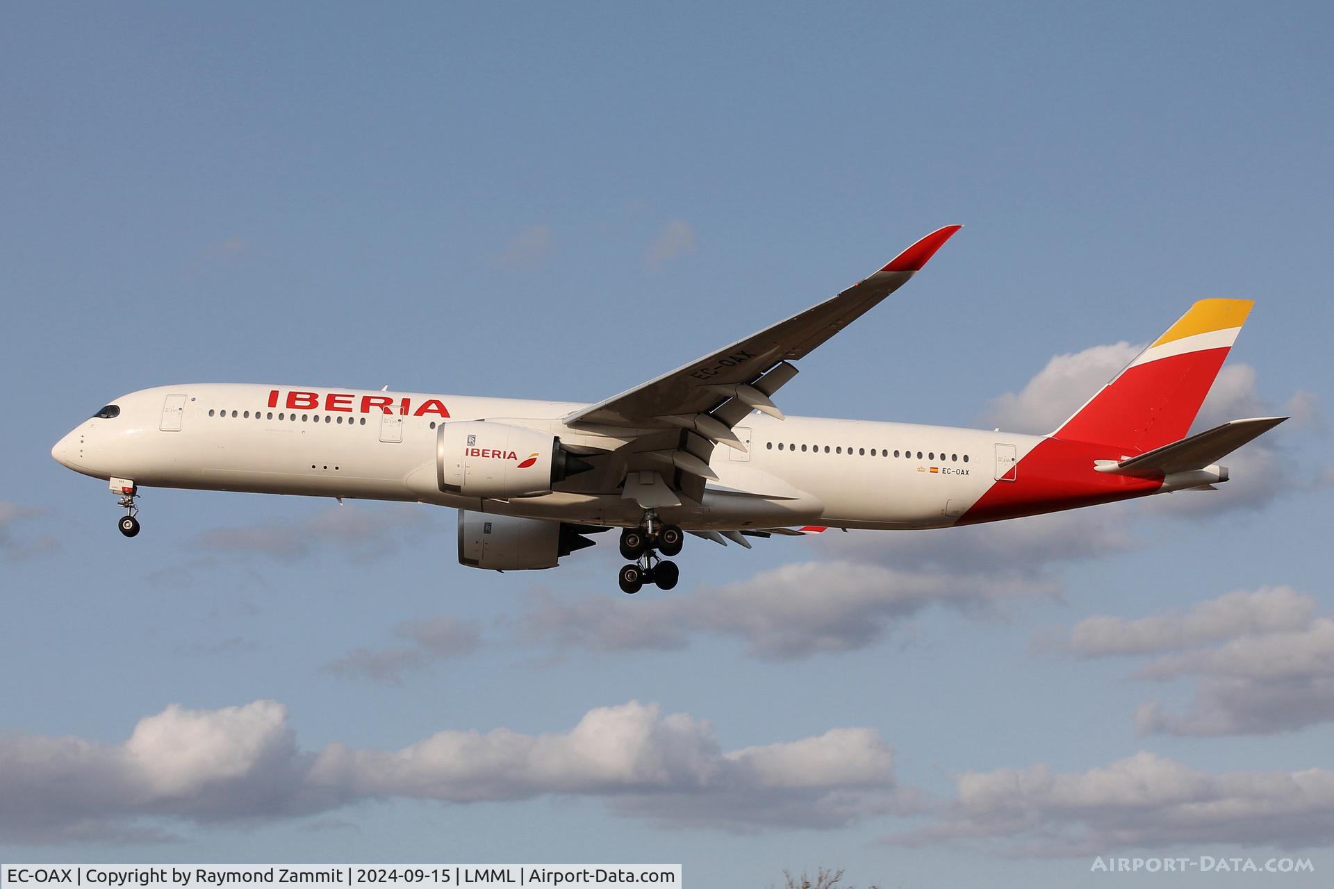 EC-OAX, Airbus 350-941 C/N 112, A350-941 EC-OAX Iberia