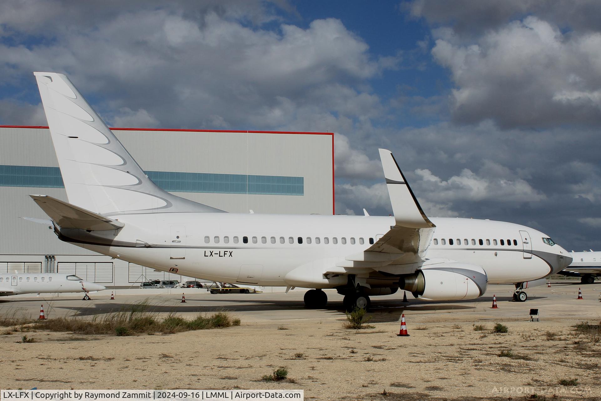 LX-LFX, 2005 Boeing 737-7GC BBJ C/N 34622, B737-700 BBJ LX-LFX Global Jet Luxembourg