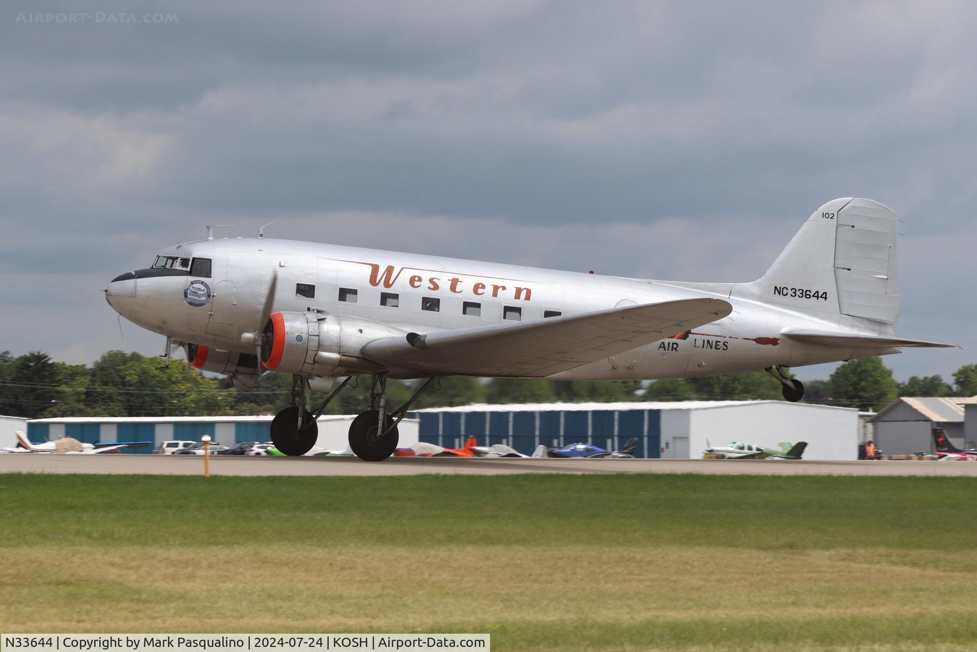 N33644, 1941 Douglas DC-3A-197E C/N 4123, Douglas DC-3