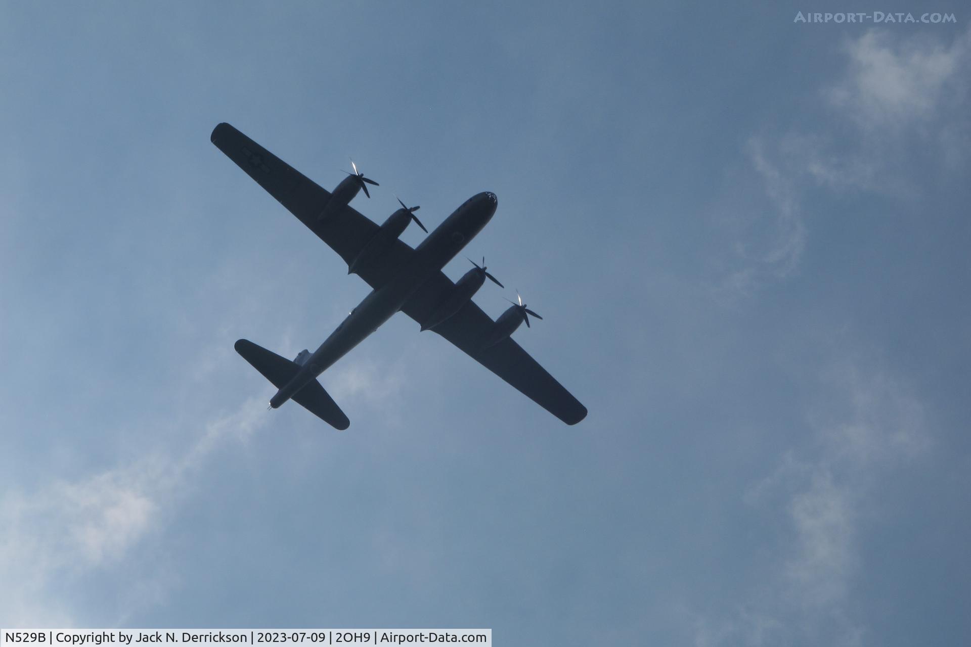 N529B, 1944 Boeing B-29A-60-BN Superfortress C/N 11547, Fifi flyover CCSC