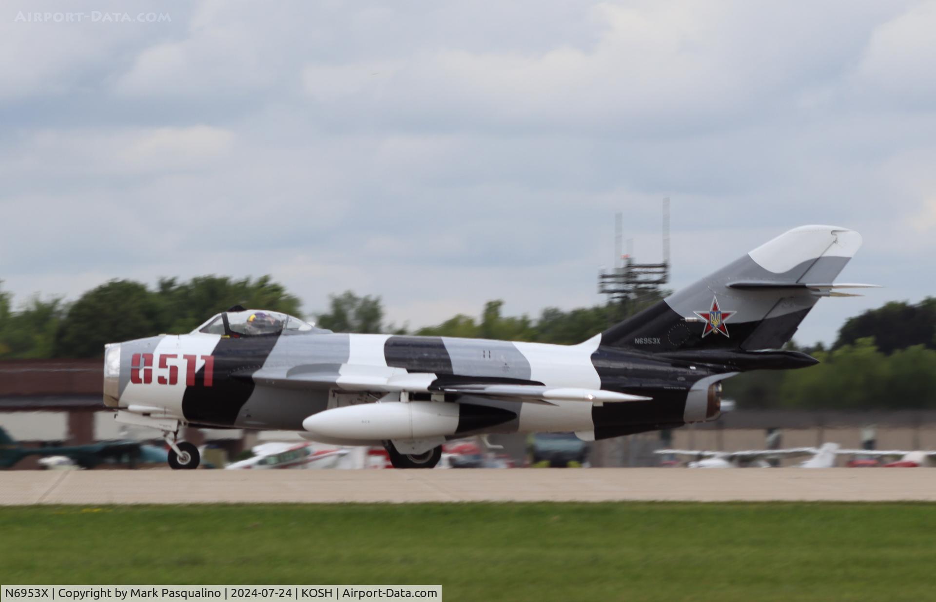 N6953X, PZL-Mielec Lim-6 (MiG-17) C/N 1J0511, PZL-Mielec Lim-6