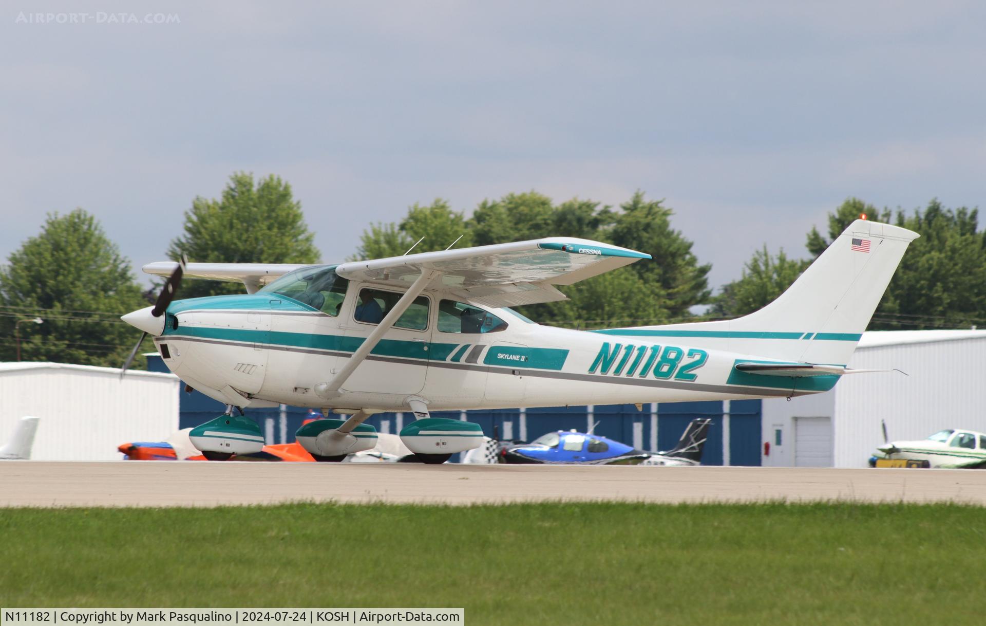 N11182, 1979 Cessna 182Q Skylane C/N 18266815, Cessna 182Q