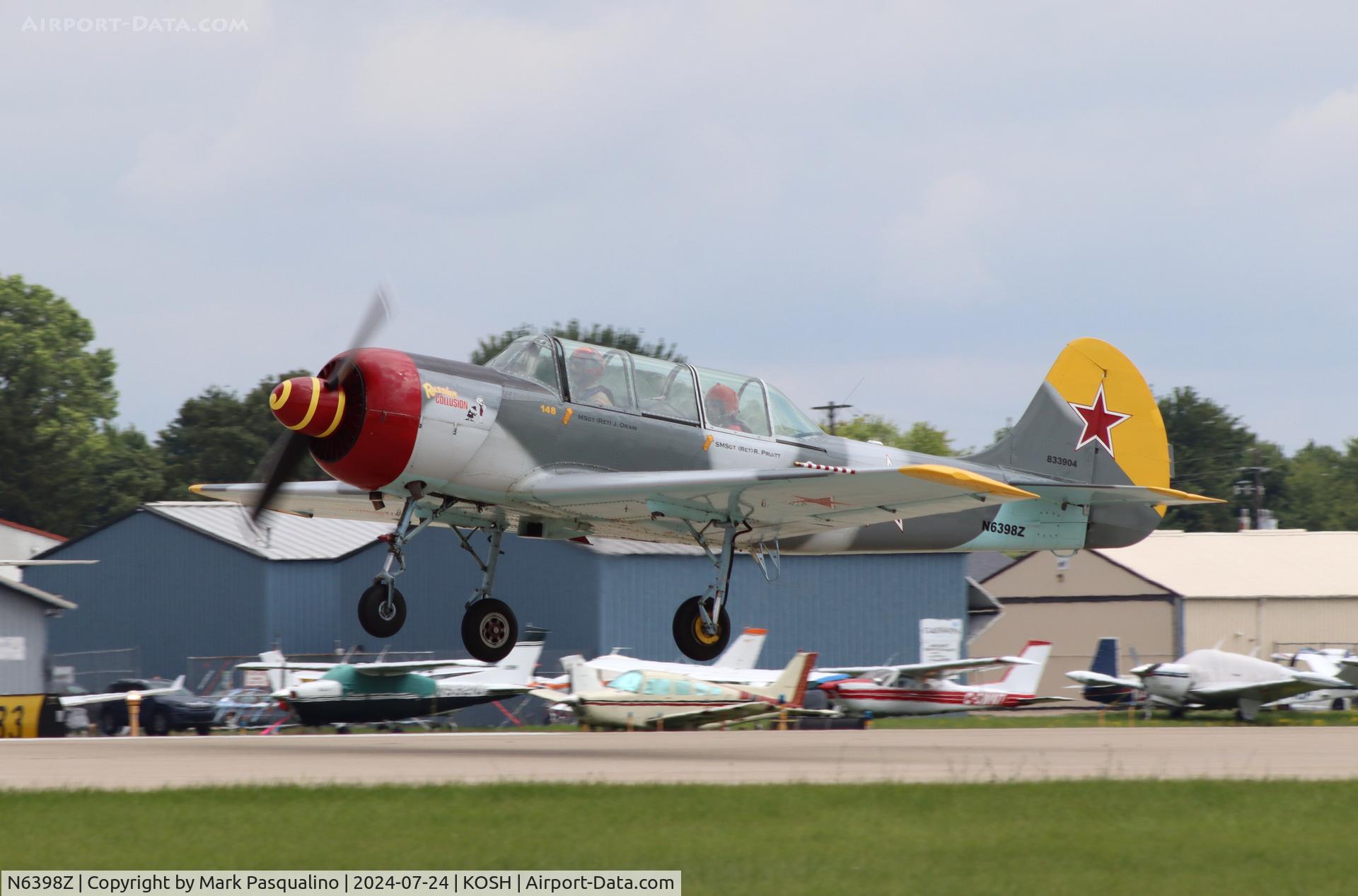 N6398Z, 1984 Yakovlev Yak-52 C/N 833904, Yak-52