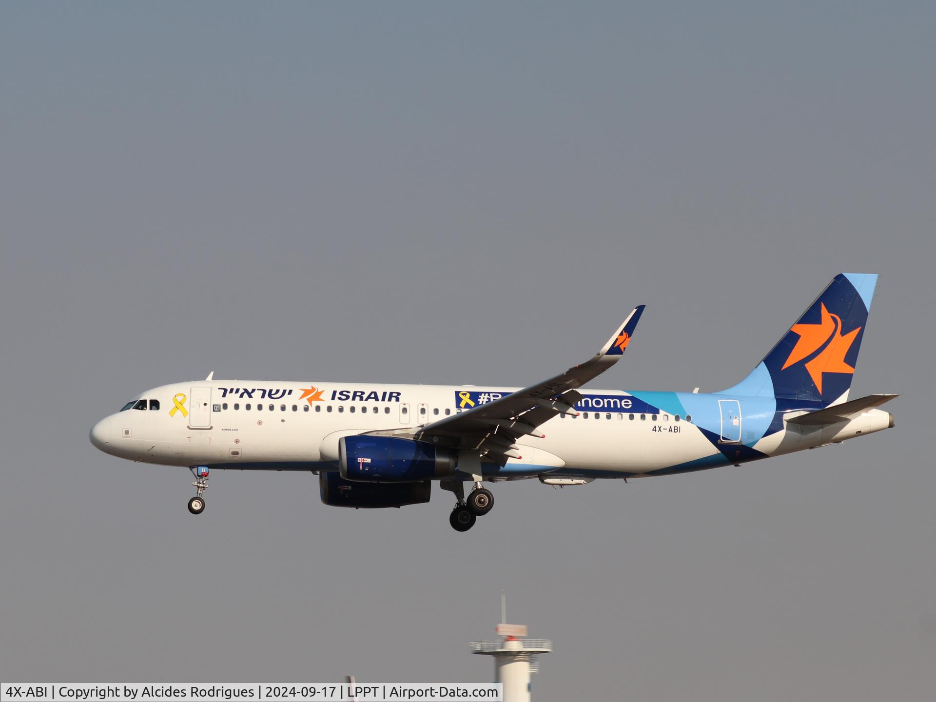 4X-ABI, 2016 Airbus A320-232 C/N 7110, 4X-ABI landing in Lisbon