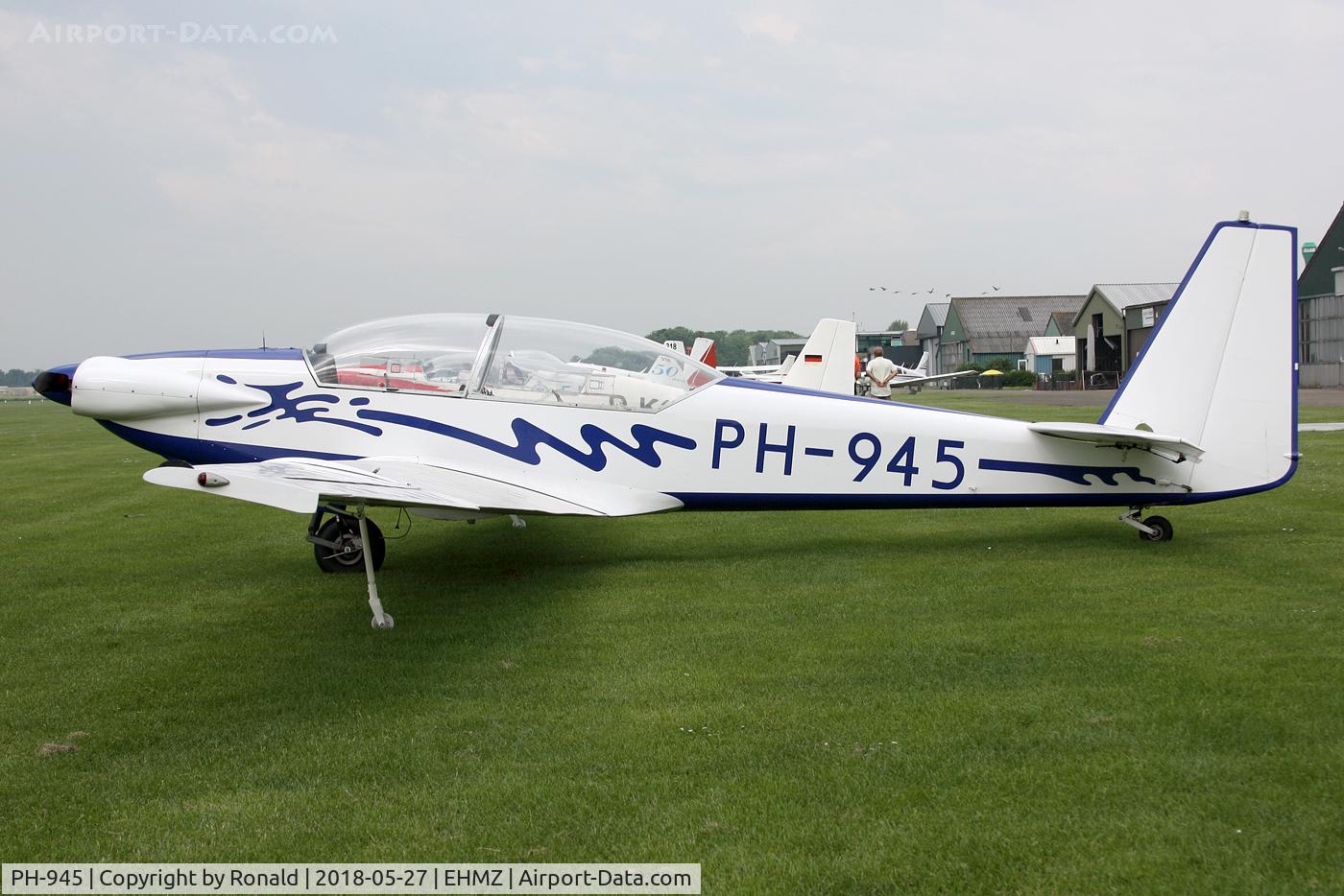 PH-945, Sportavia-Putzer RF-5B Sperber C/N 51038, at ehmz