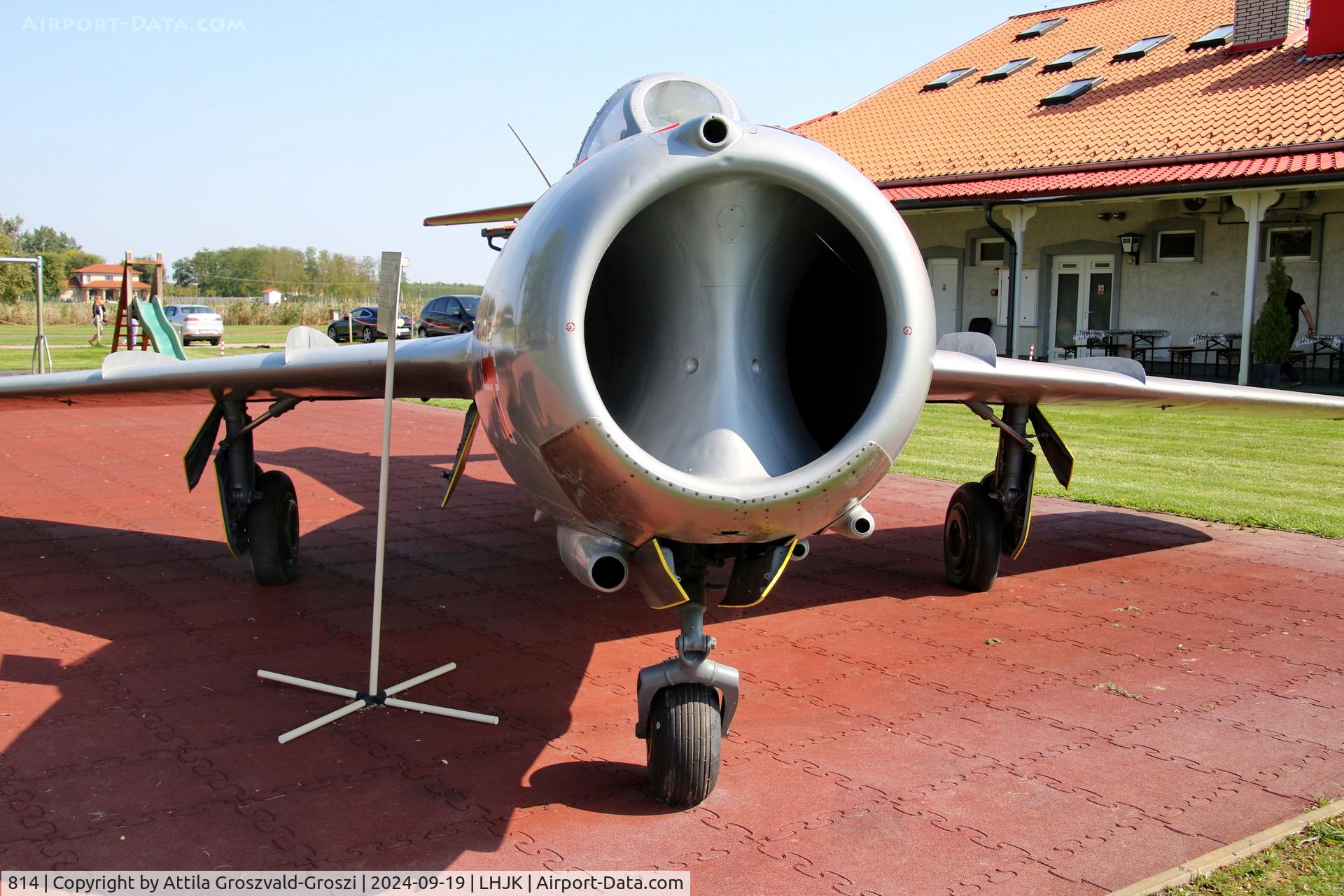 814, 1953 Mikoyan-Gurevich MiG-15 bis C/N 31530814, LHJK - Jakabszállás Airport, Hungary