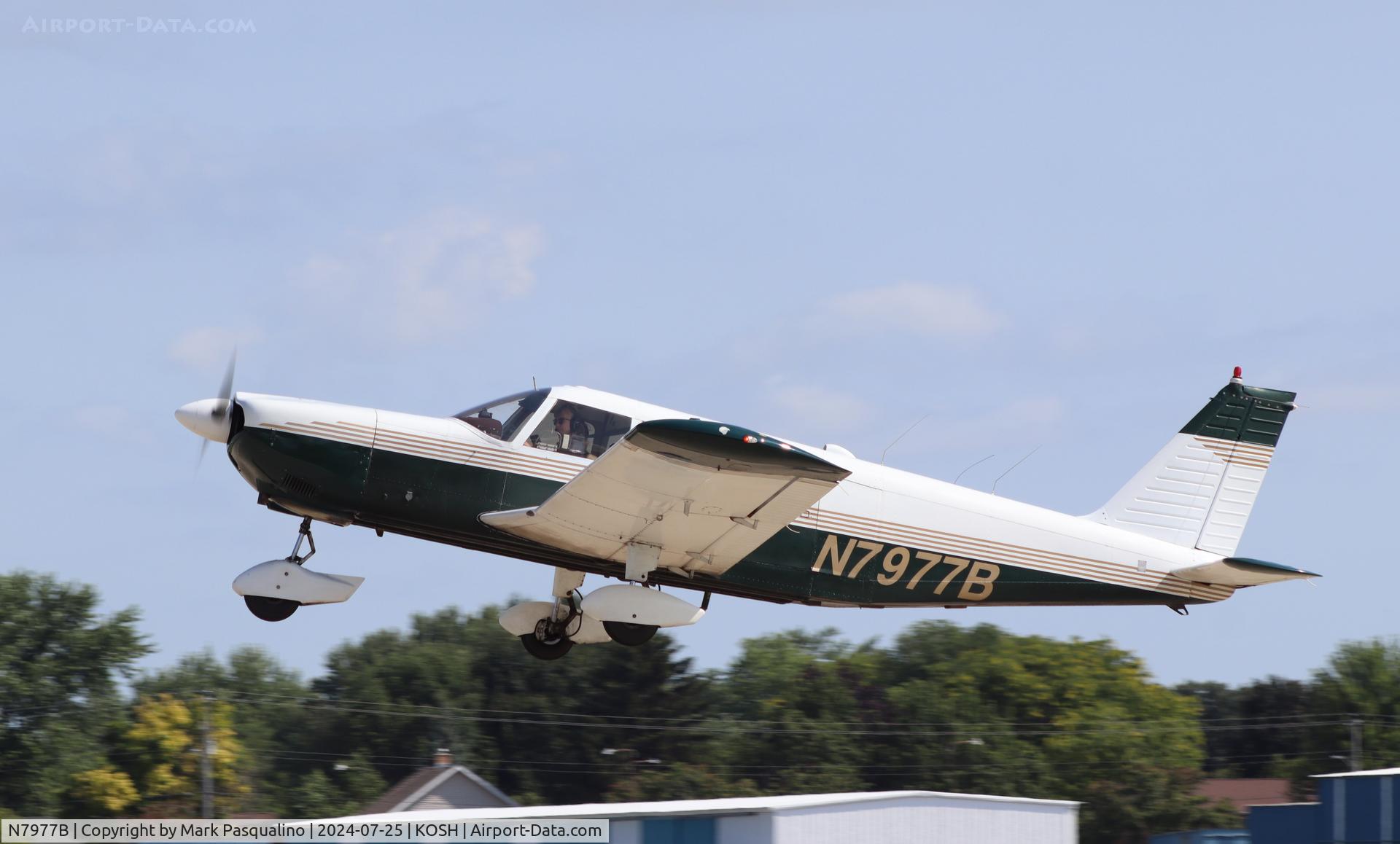 N7977B, 1966 Piper PA-32-260 Cherokee Six C/N 32-785, Piper PA-32-260