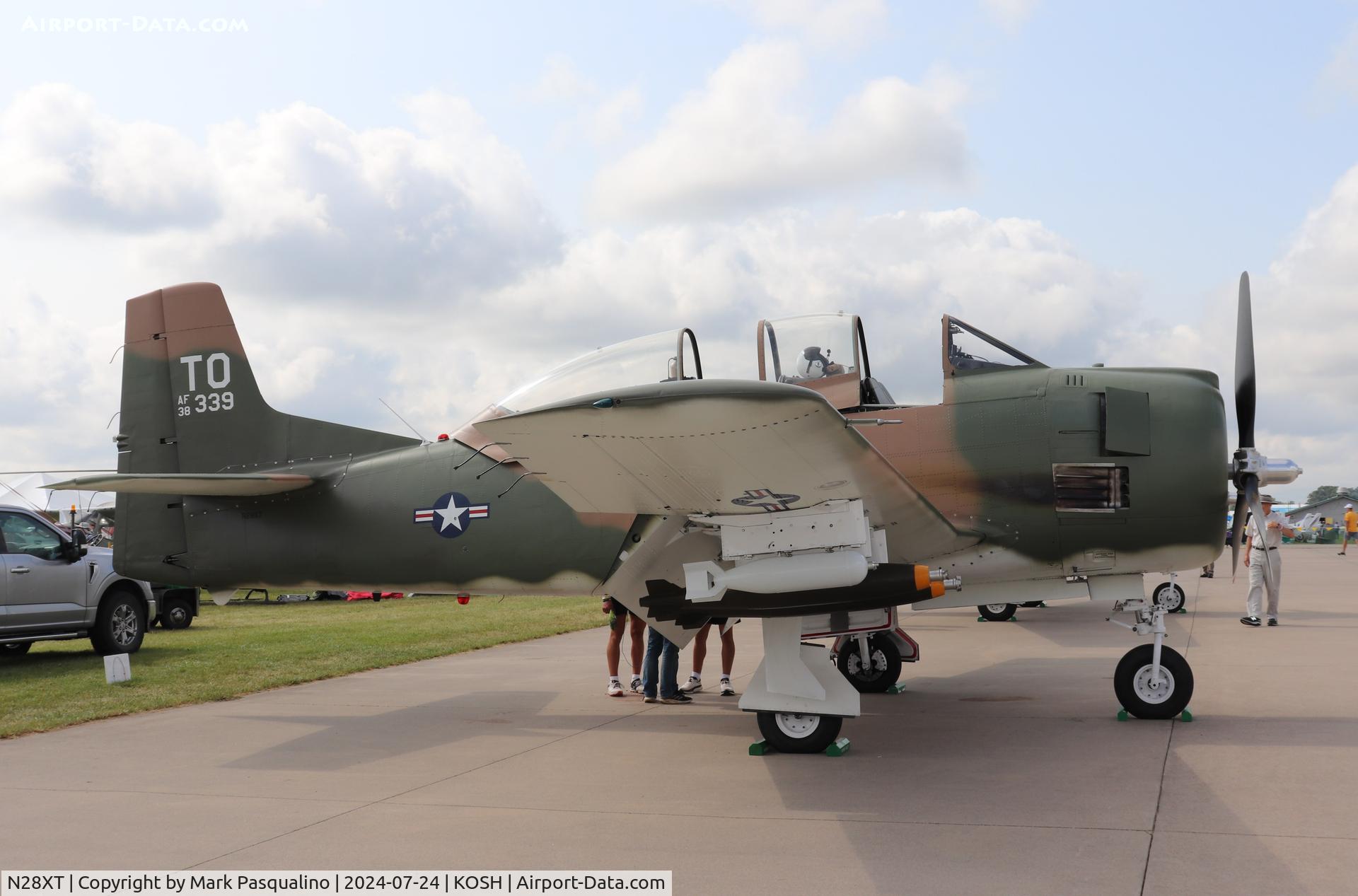 N28XT, 1958 North American T-28B Trojan C/N 200-410 (138339), North American T-28B