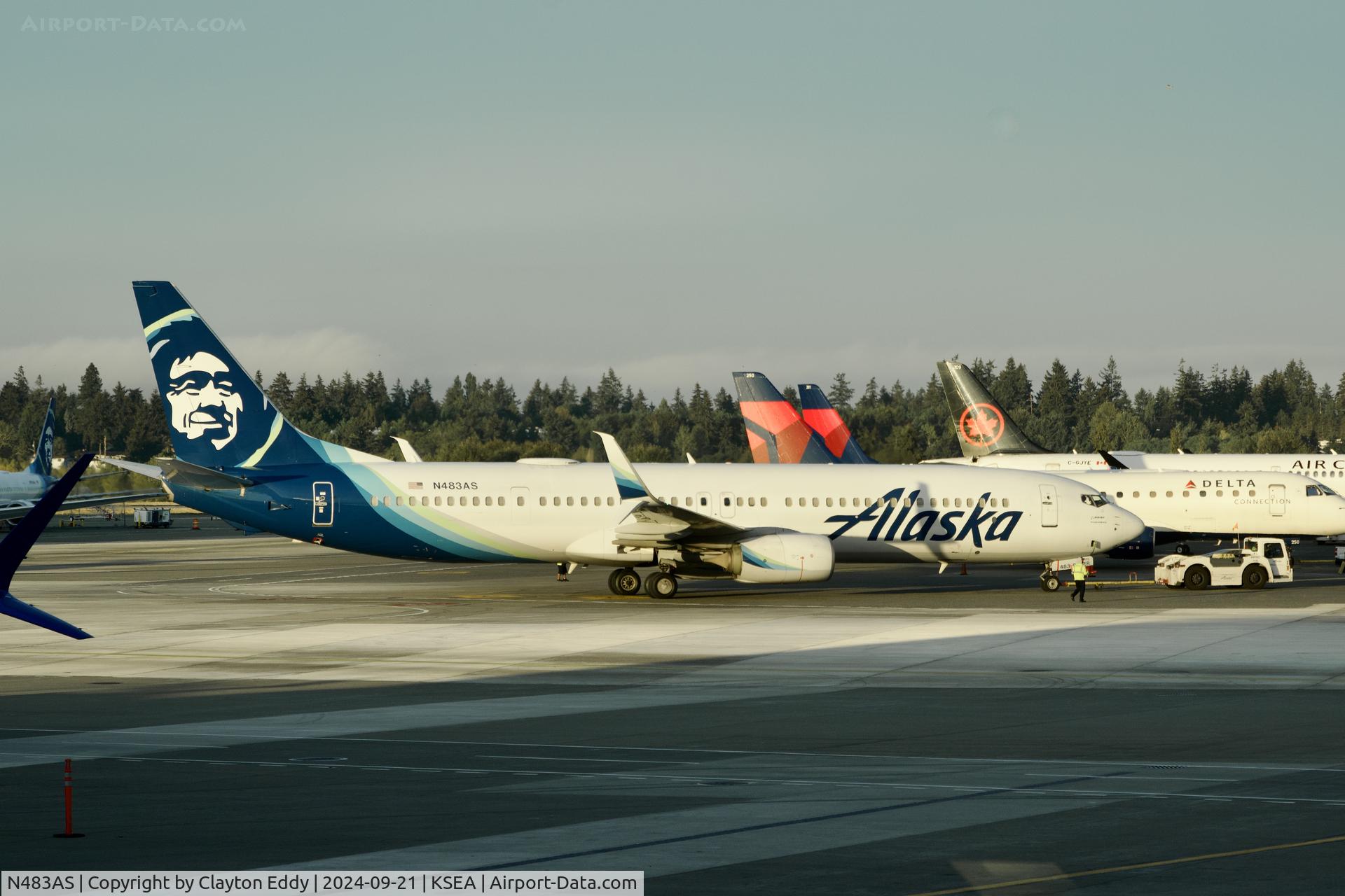 N483AS, 2015 Boeing 737-990/ER C/N 36350, SEA 2024.