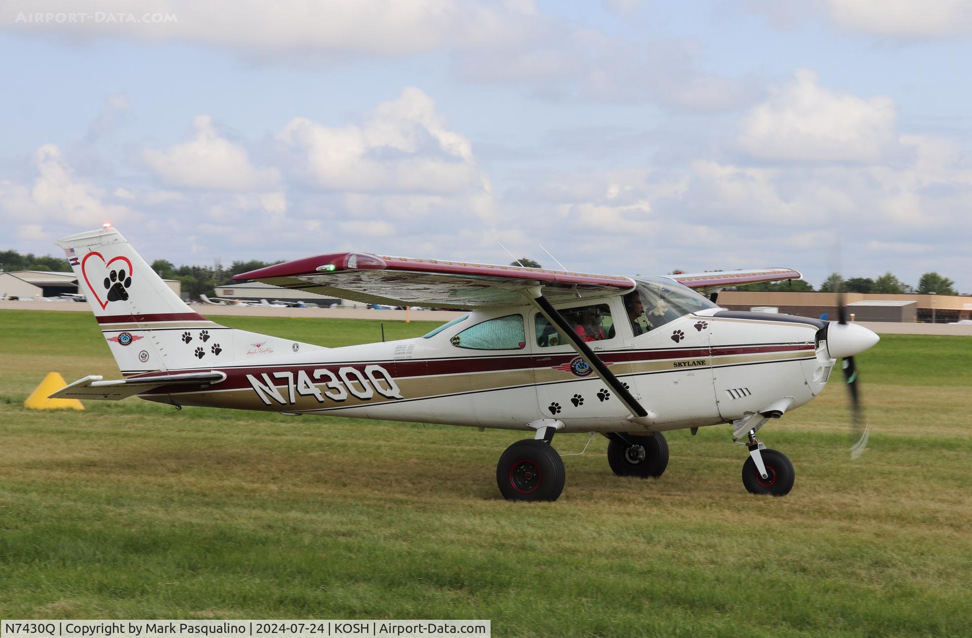 N7430Q, 1972 Cessna 182P Skylane C/N 18261070, Cessna 182P