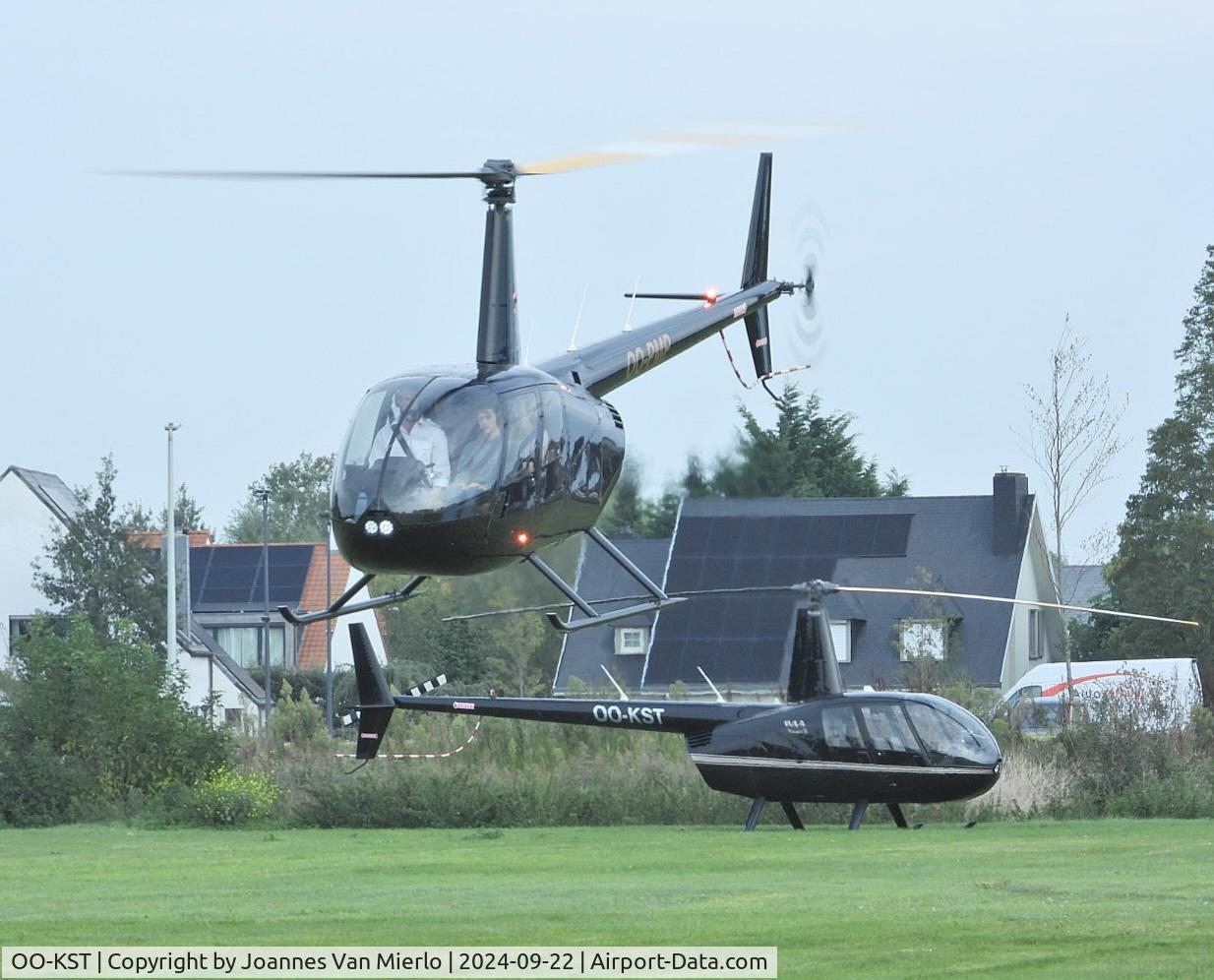 OO-KST, 2007 Robinson R44 Raven II C/N 11571, Knokke heliport