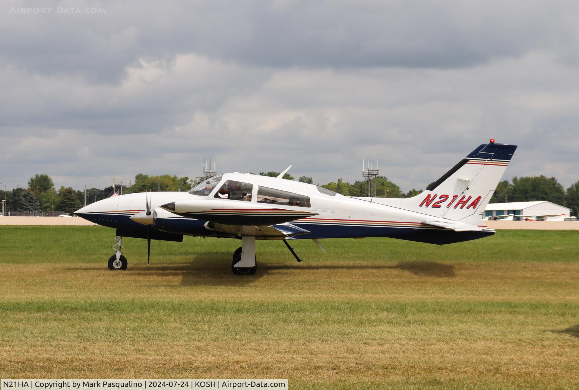 N21HA, Cessna 310R C/N 310R1850, Cessna 310R