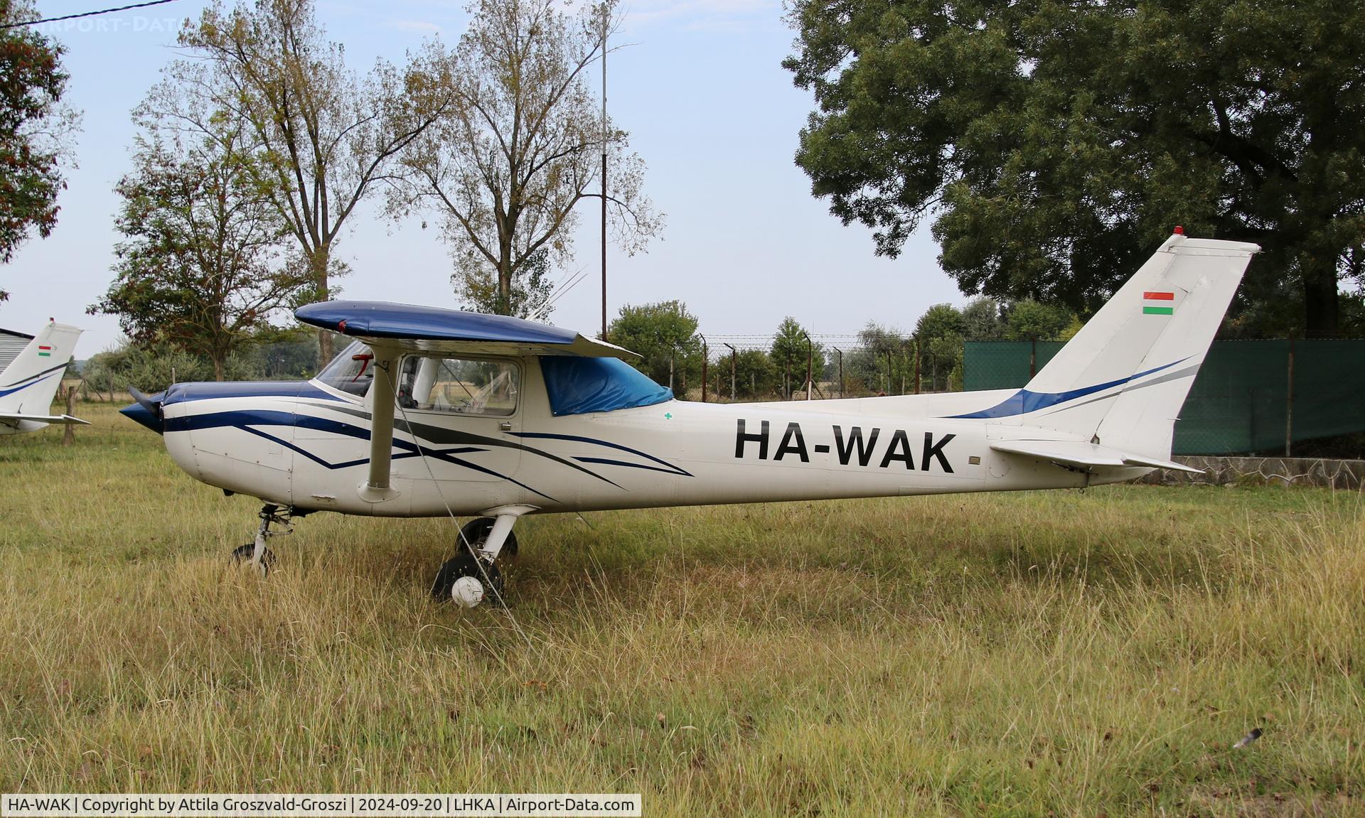 HA-WAK, 1977 Reims FA152 Aerobat C/N 0340, LHKA - Kalocsa-Foktö Airport, Hungary