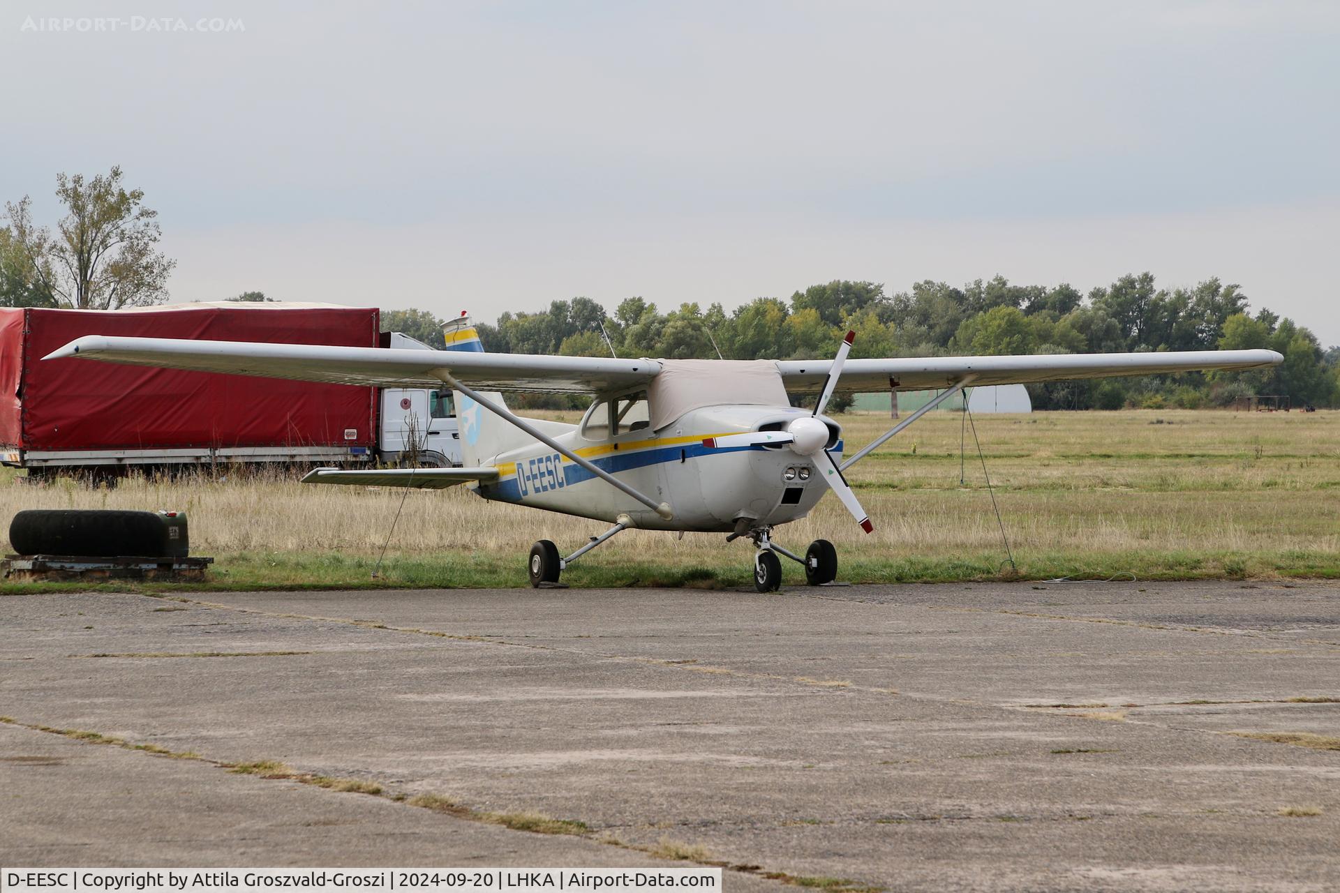 D-EESC, Reims F172M Skyhawk C/N 1289, LHKA - Kalocsa-Foktö Airport, Hungary
