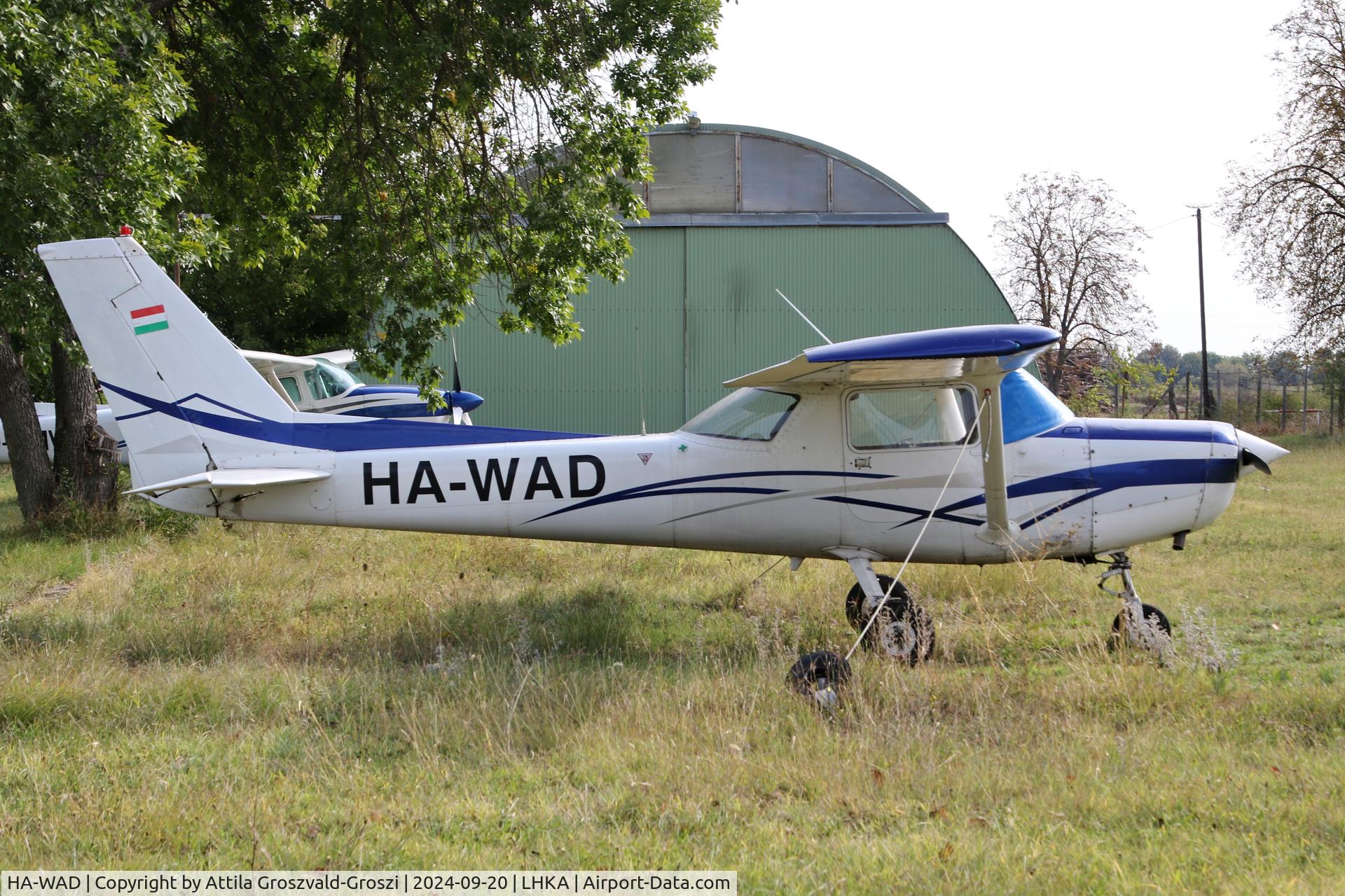 HA-WAD, 1977 Cessna 152 C/N 15280736, LHKA - Kalocsa-Foktö Airport, Hungary
