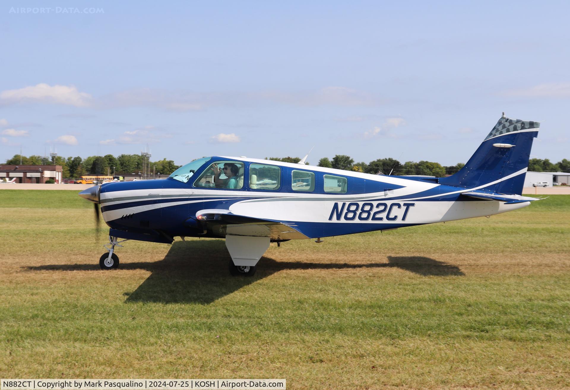 N882CT, 1990 Beech A36 Bonanza 36 C/N E-2566, Beech A36