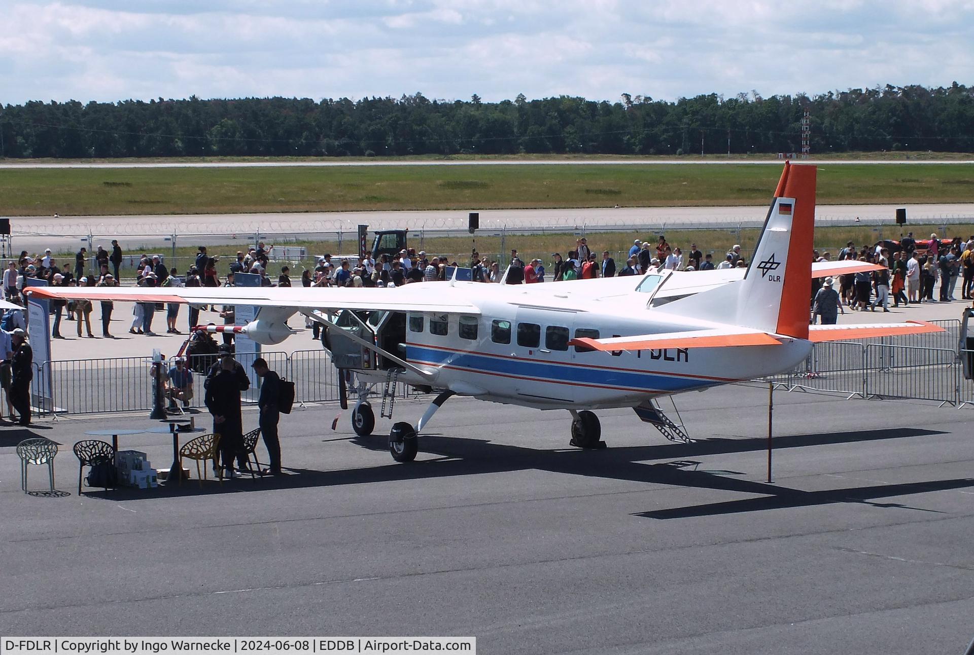 D-FDLR, 1998 Cessna 208B Grand Caravan C/N 208B-0708, Cessna 208B Grand Caravan research aircraft of DLR at ILA 2024, Berlin