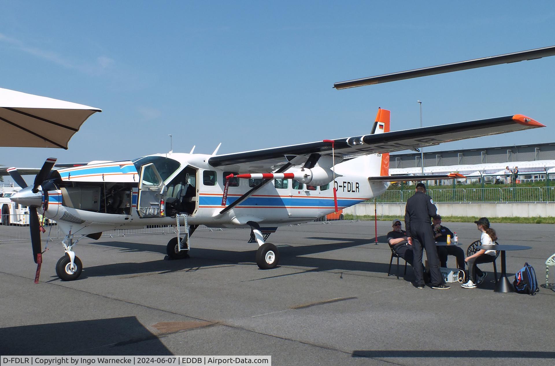 D-FDLR, 1998 Cessna 208B Grand Caravan C/N 208B-0708, Cessna 208B Grand Caravan research aircraft of DLR at ILA 2024, Berlin