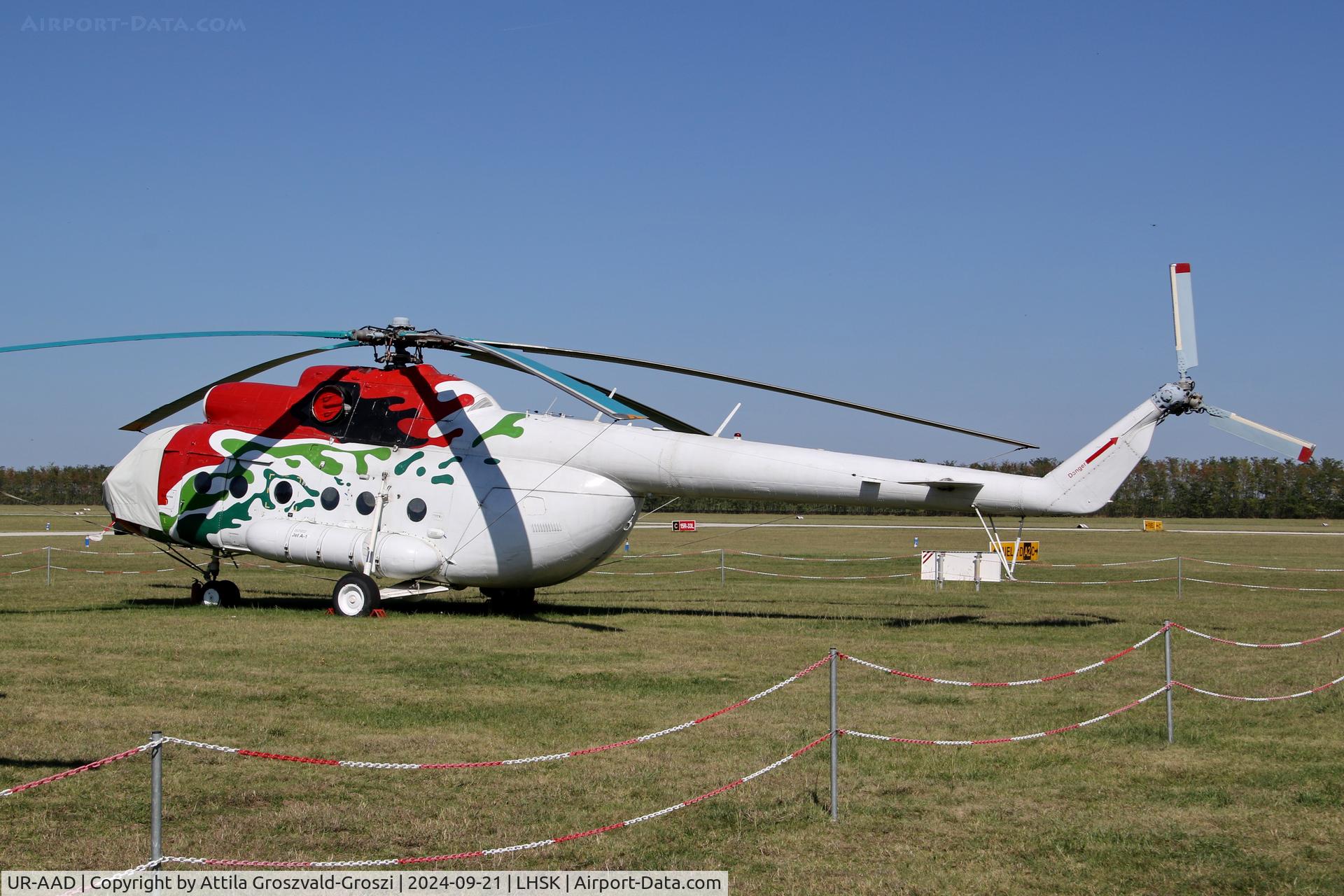 UR-AAD, 1983 Mil Mi-8T Hip C/N 98308422, LHSK - Siófok-Kiliti Airport, Hungary - Awaiting naturalization, the previous registration has already been removed