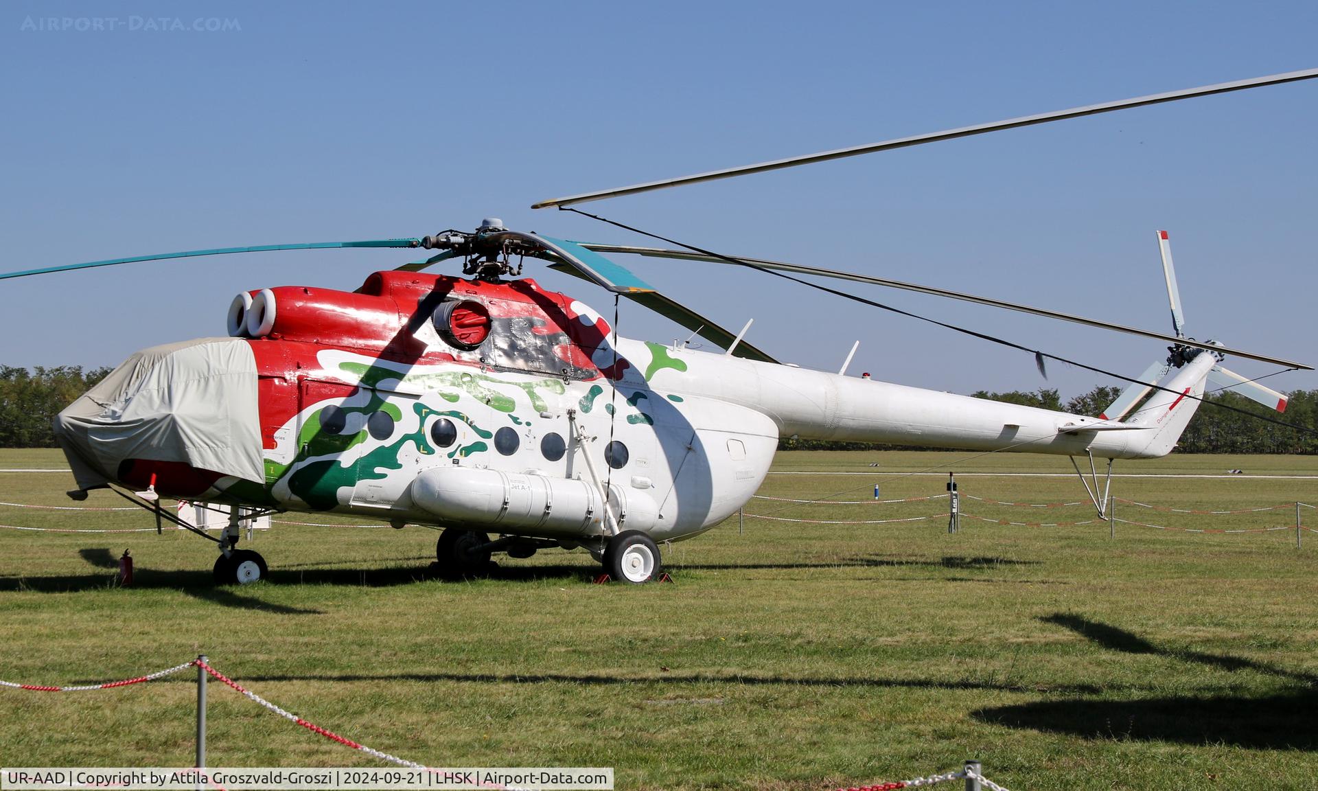 UR-AAD, 1983 Mil Mi-8T Hip C/N 98308422, LHSK - Siófok-Kiliti Airport, Hungary - Awaiting naturalization, the previous registration has already been removed
