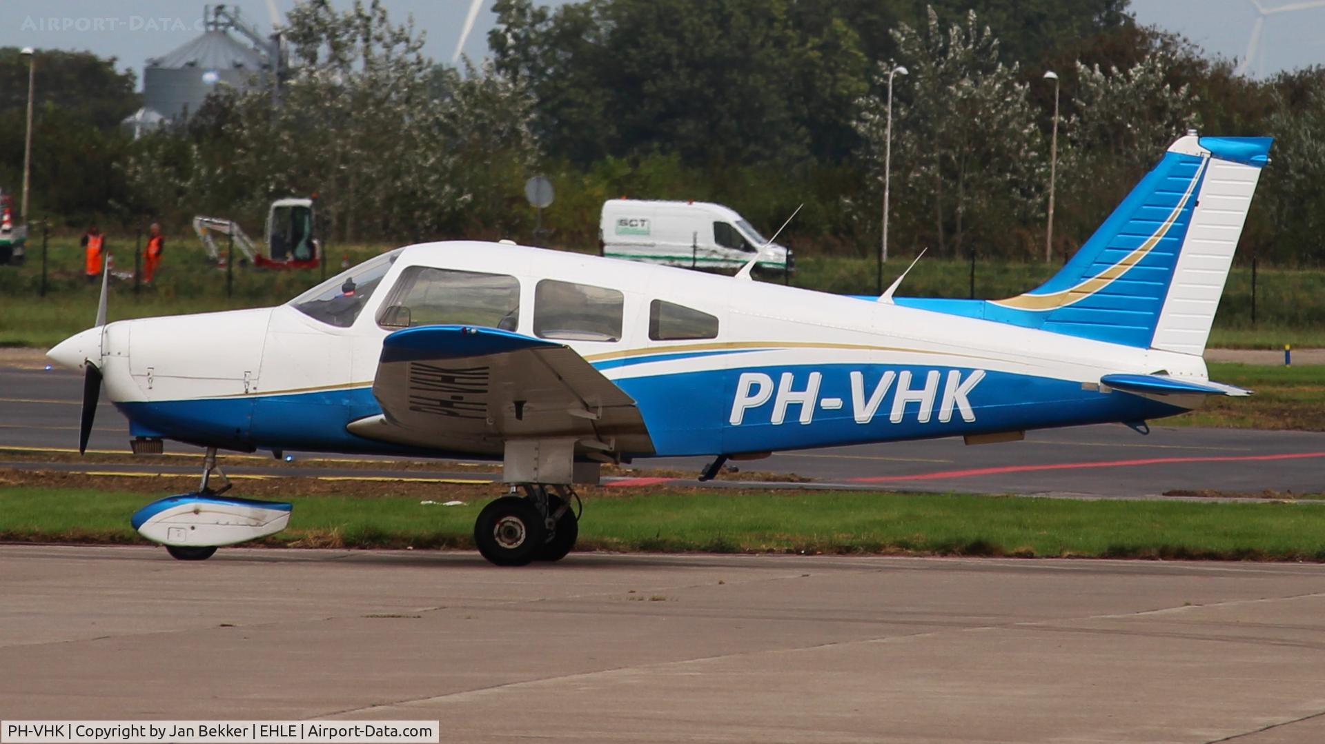 PH-VHK, Piper PA-28-161 Warrior II C/N 28-7916003, Lelystad Airport