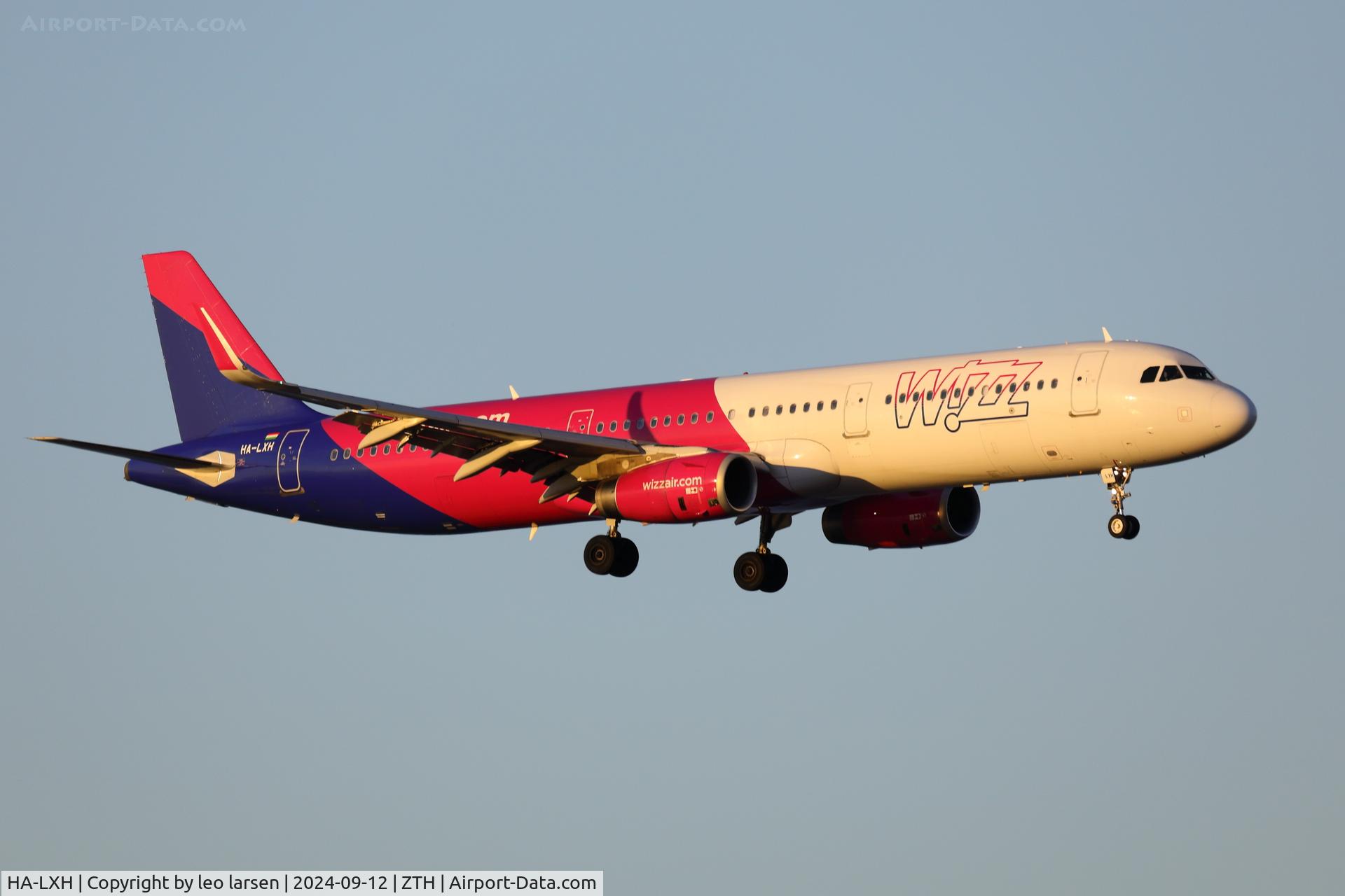 HA-LXH, 2016 Airbus A321-231 C/N 7217, Zakynthos 12.9.2024
