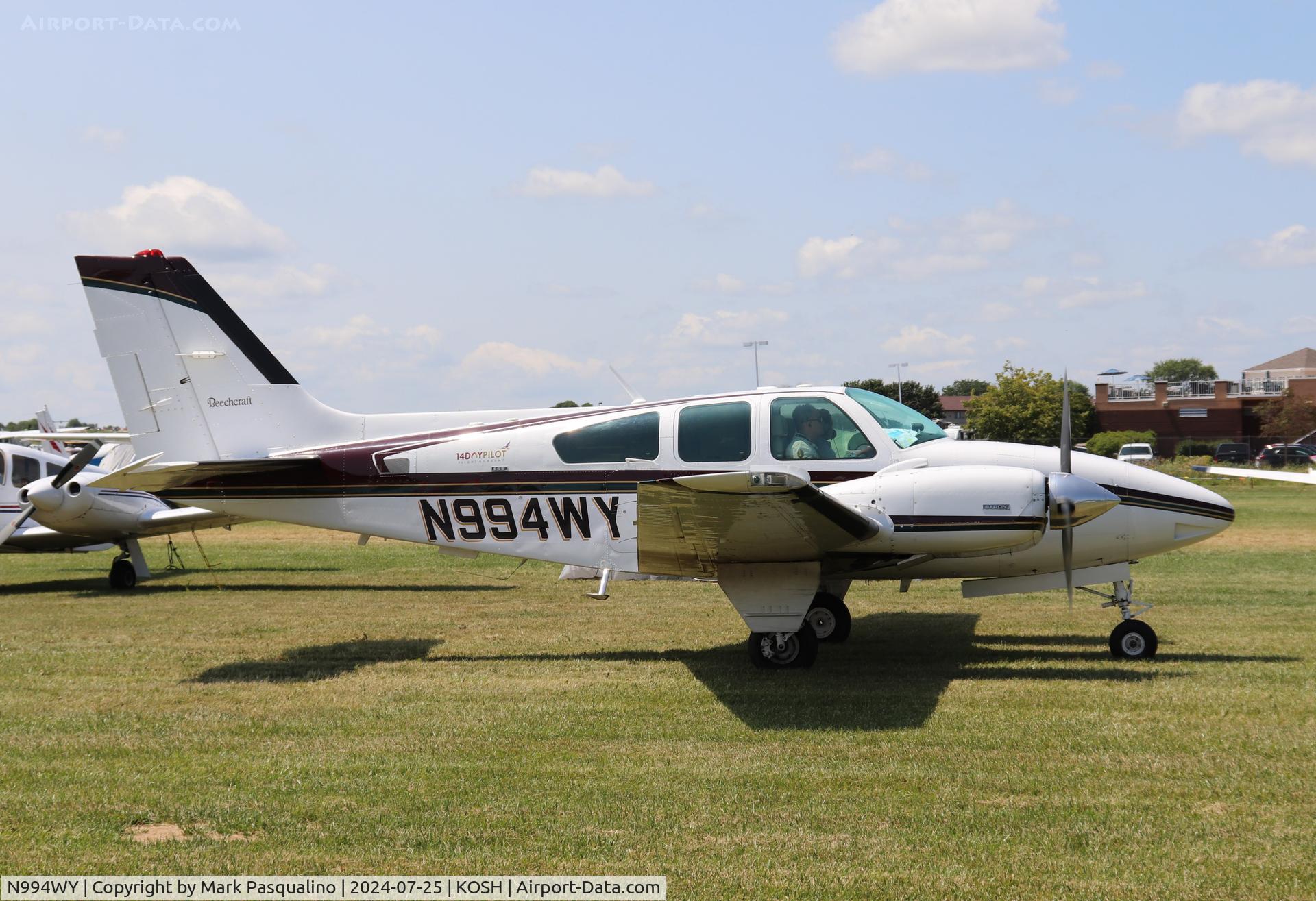 N994WY, 1974 Beech E55 C/N TE-1001, Beech E55