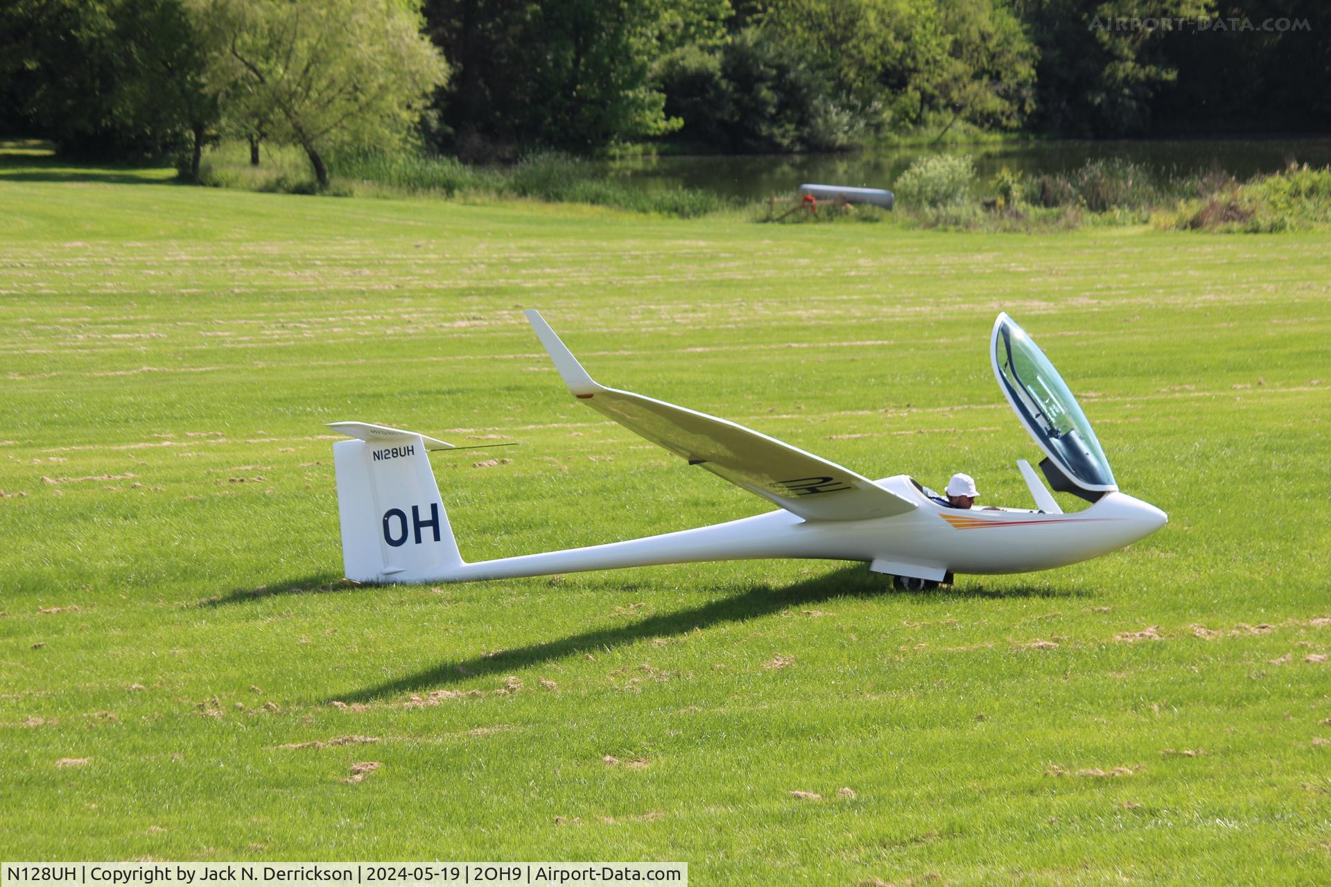 N128UH, 2001 Schleicher ASW-28 C/N 28015, 2024 Sports Class Nationals