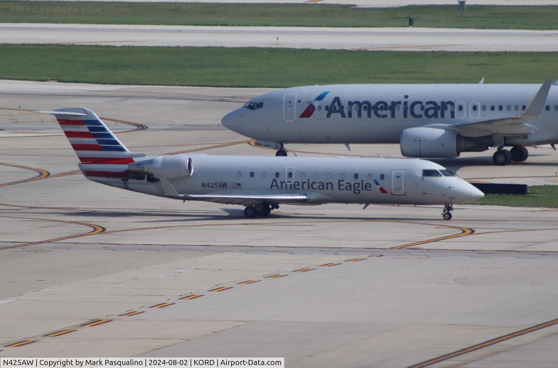 N425AW, 2002 Bombardier CRJ-200LR (CL-600-2B19) C/N 7663, CL-600-2B19
