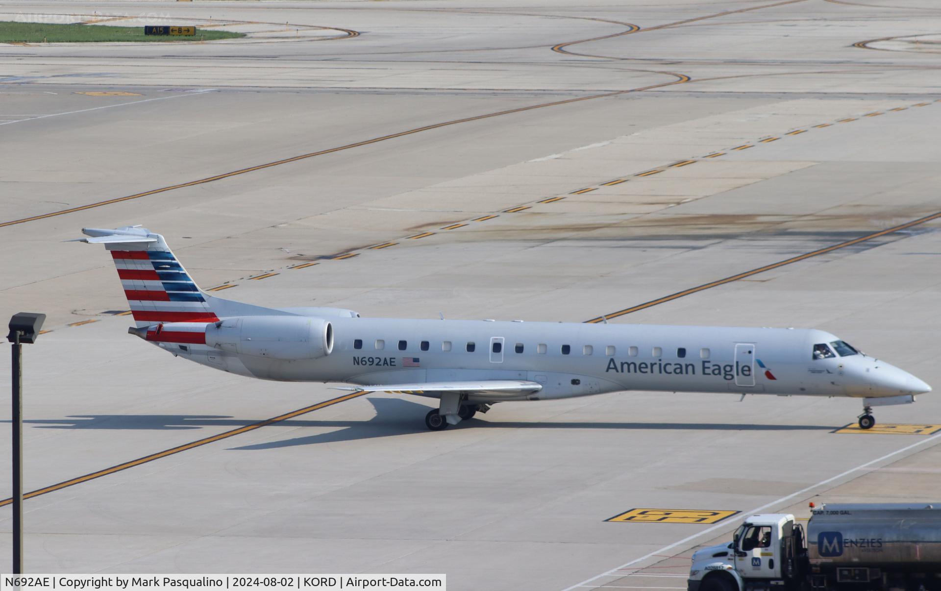 N692AE, 2004 Embraer ERJ-145LR (EMB-145LR) C/N 14500866, EMB-145LR