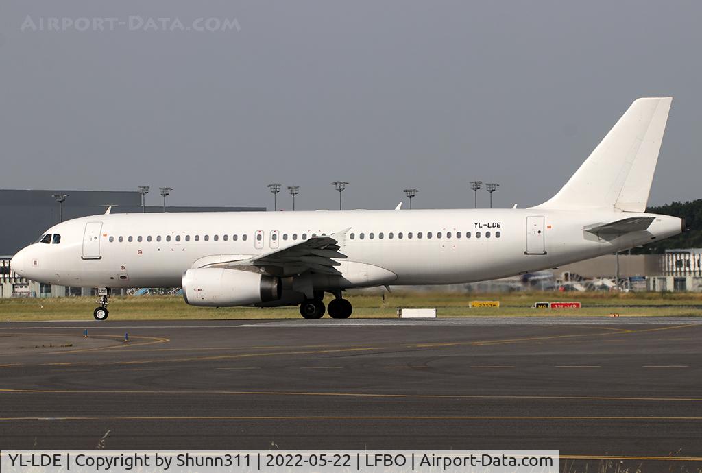 YL-LDE, 2007 Airbus A320-232 C/N 3330, Ready for take off from rwy 14L... All white c/s no titles... Leased by Easyjet