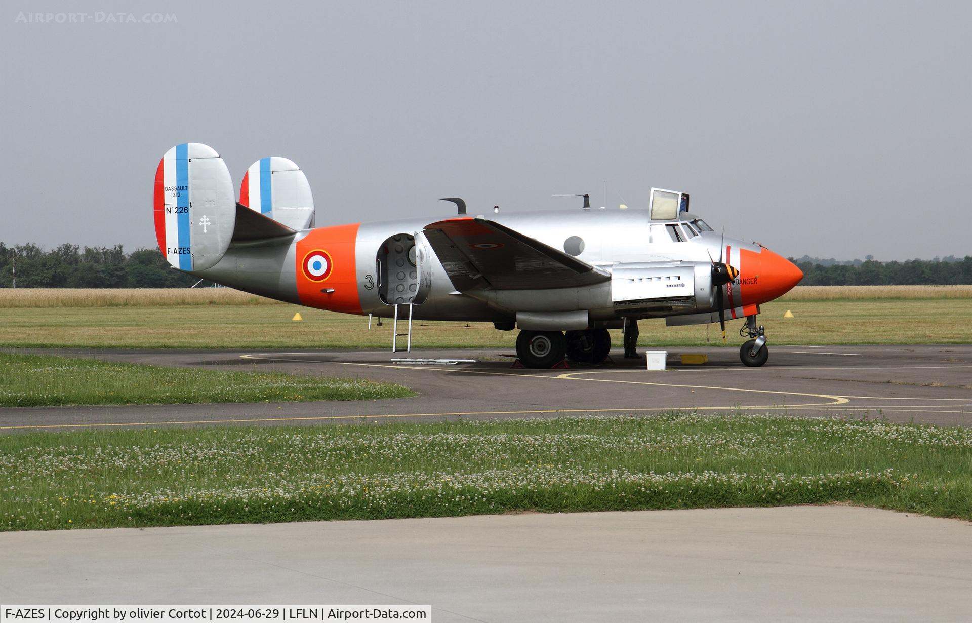 F-AZES, Dassault MD-312 Flamant C/N 226, Saint Yan 2024